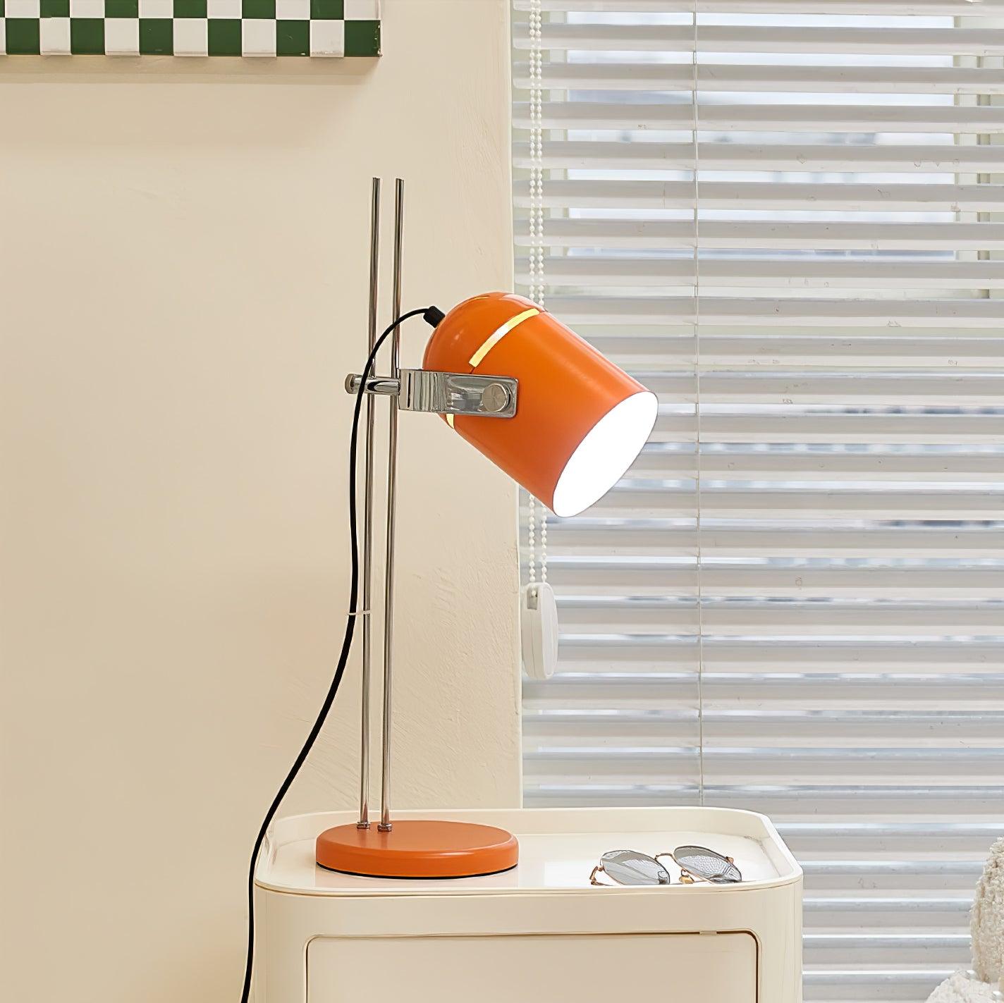 Adjusta Liftable Desk Lamp