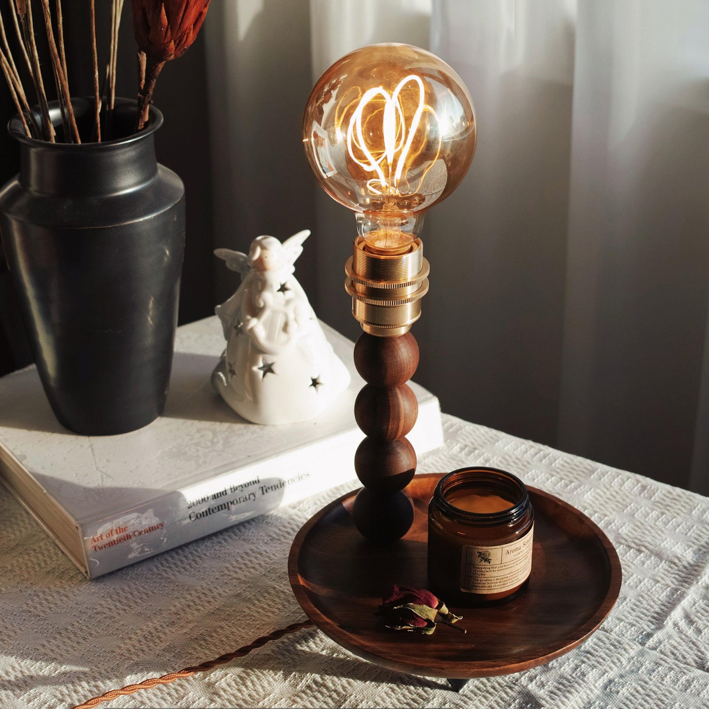 Anli Love Table Lamp