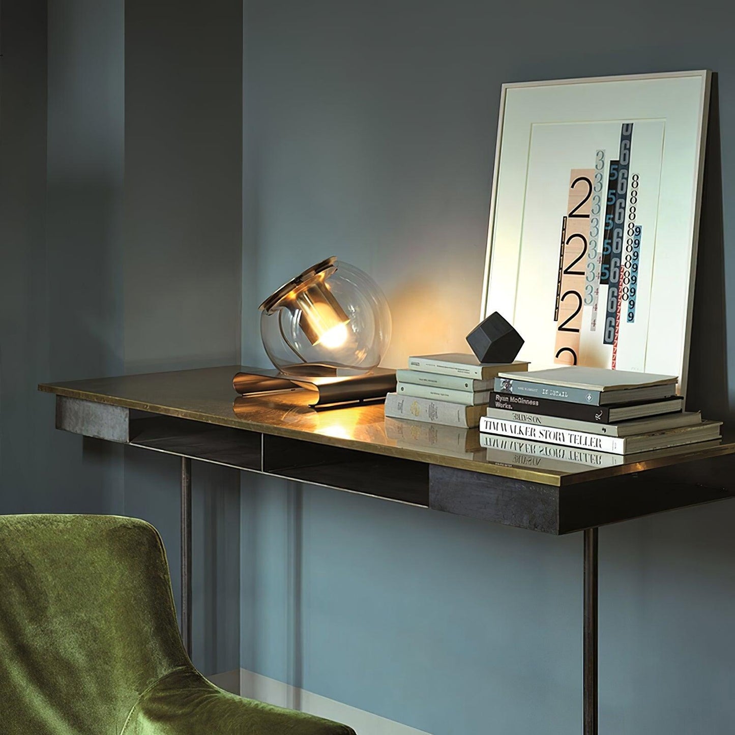 Anvia Glass Table Lamp