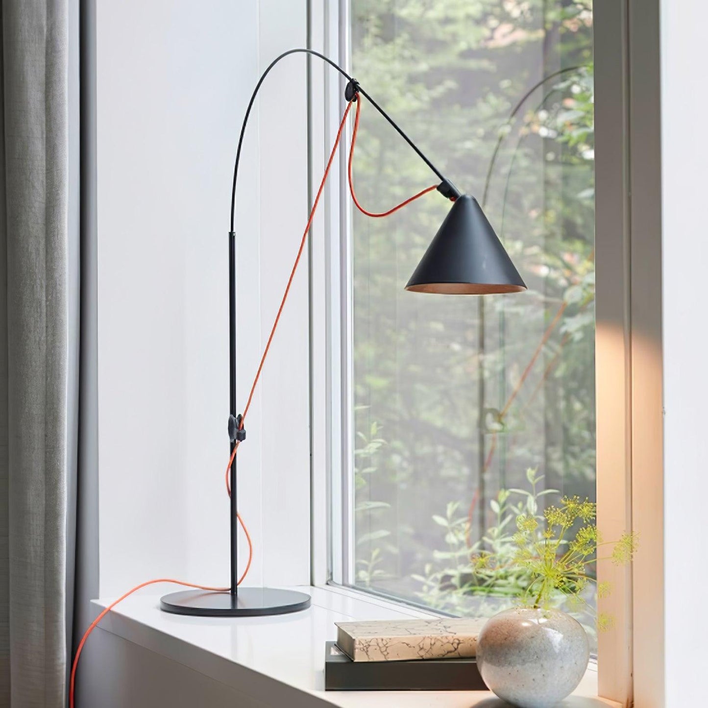 Arc Ayno Table Lamp