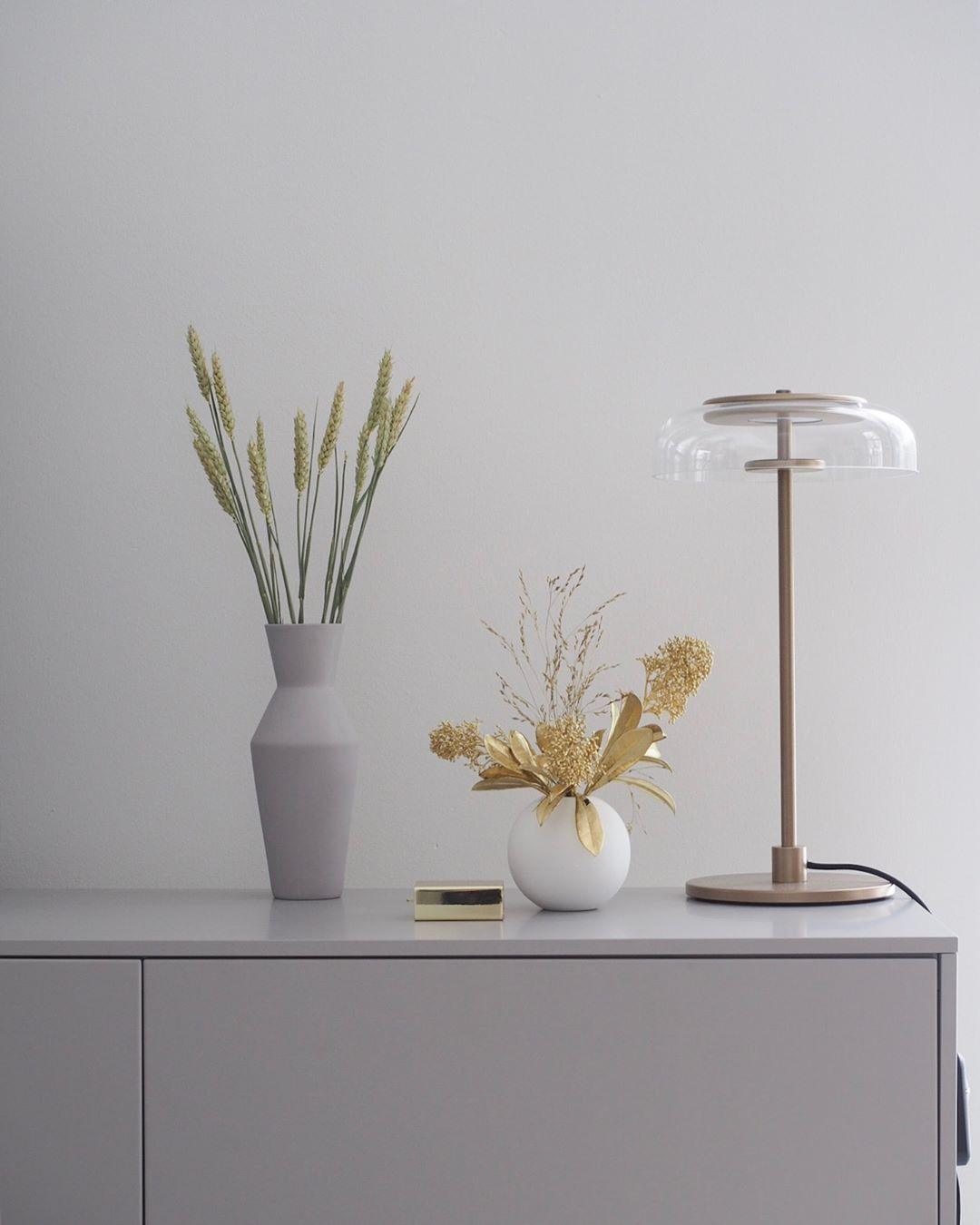 Blossi Table Lamp