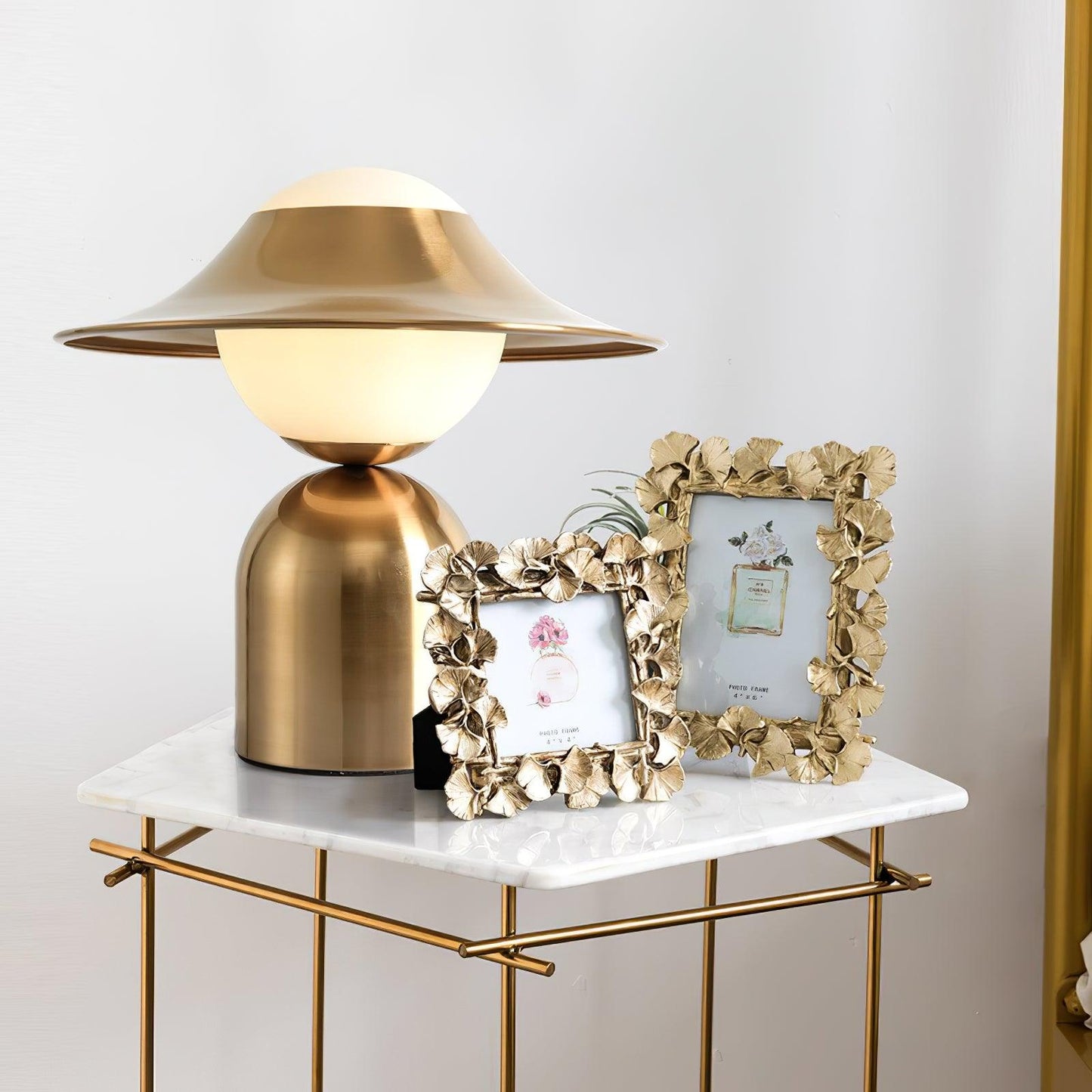 Bonbon Disc Table Lamp