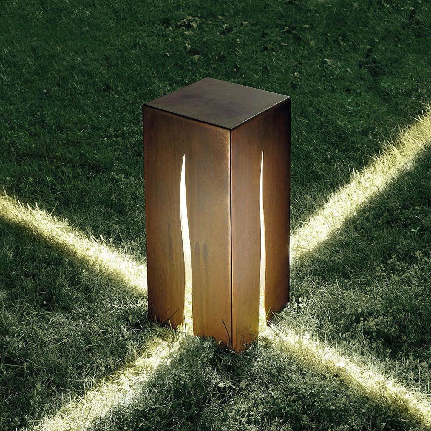 Crack Cube Garden Light