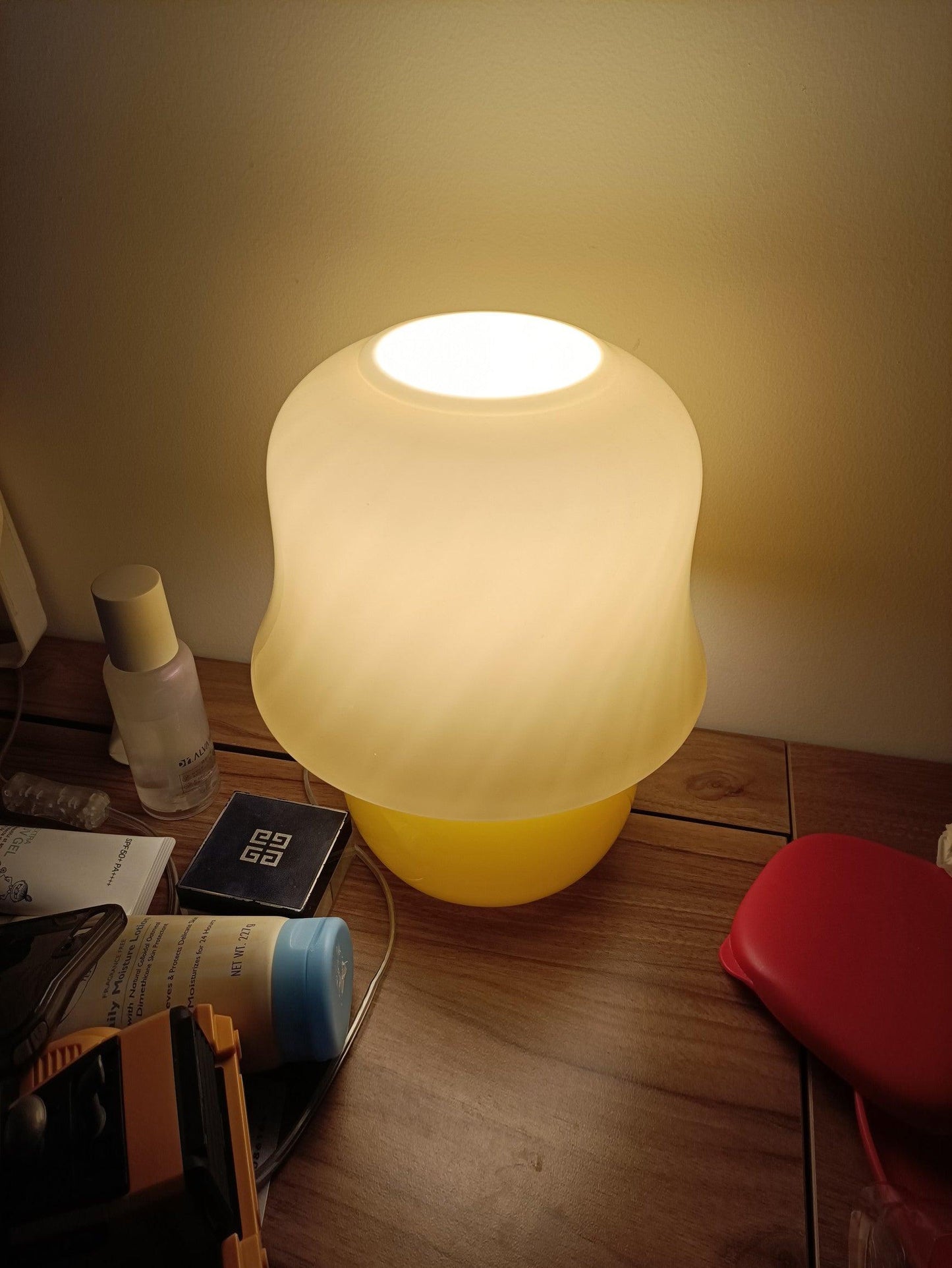 Creamy Mushroom Table Lamp