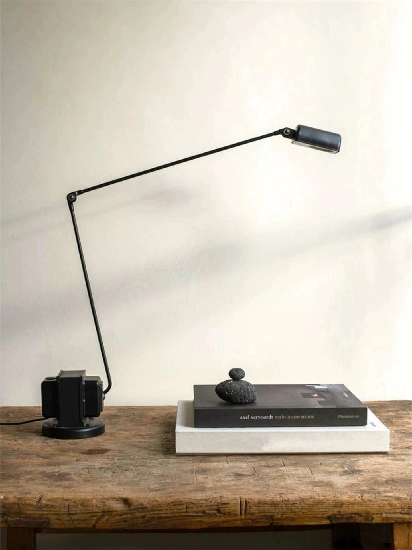 Daphines Table Lamp