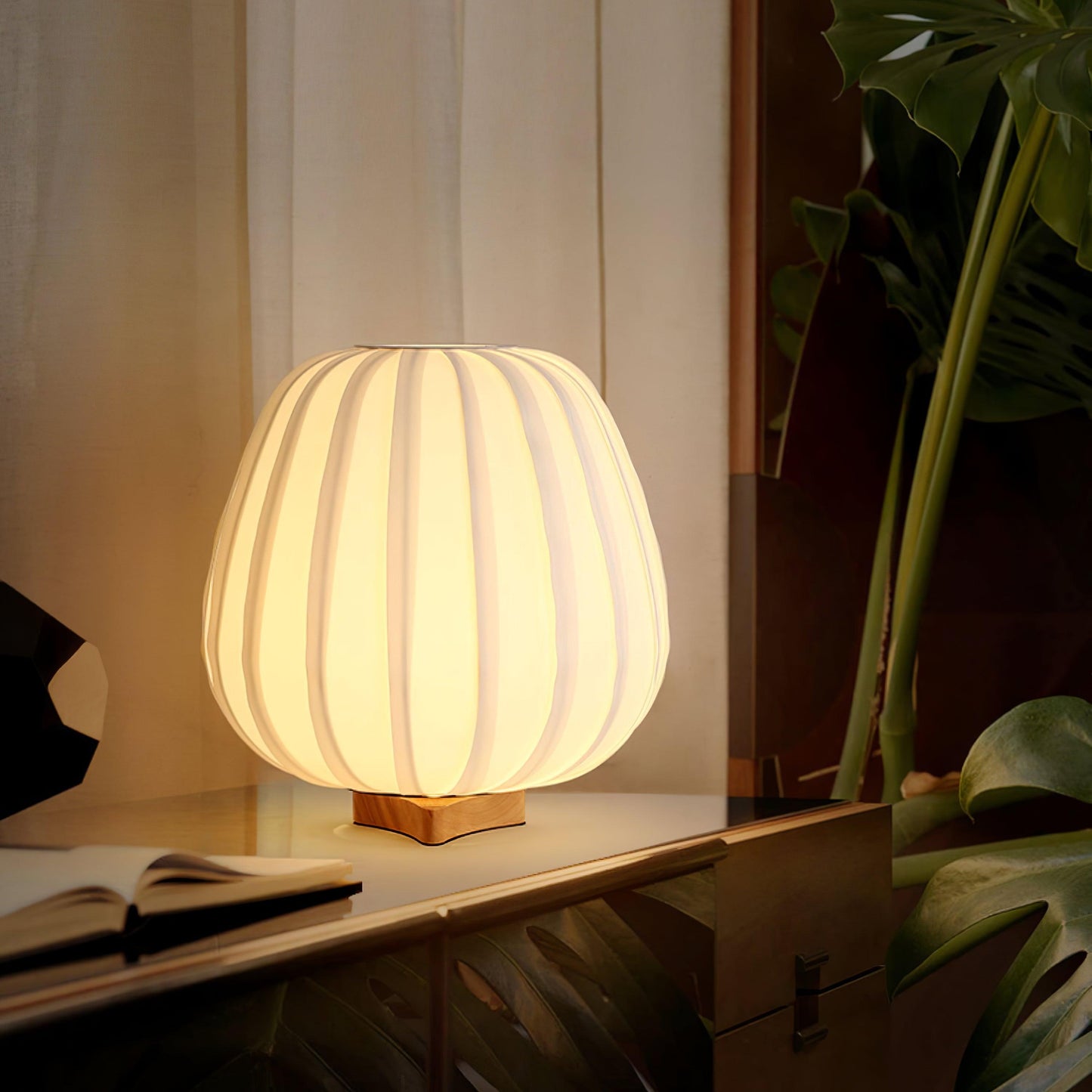 Fabric Minimalist Table Lamp