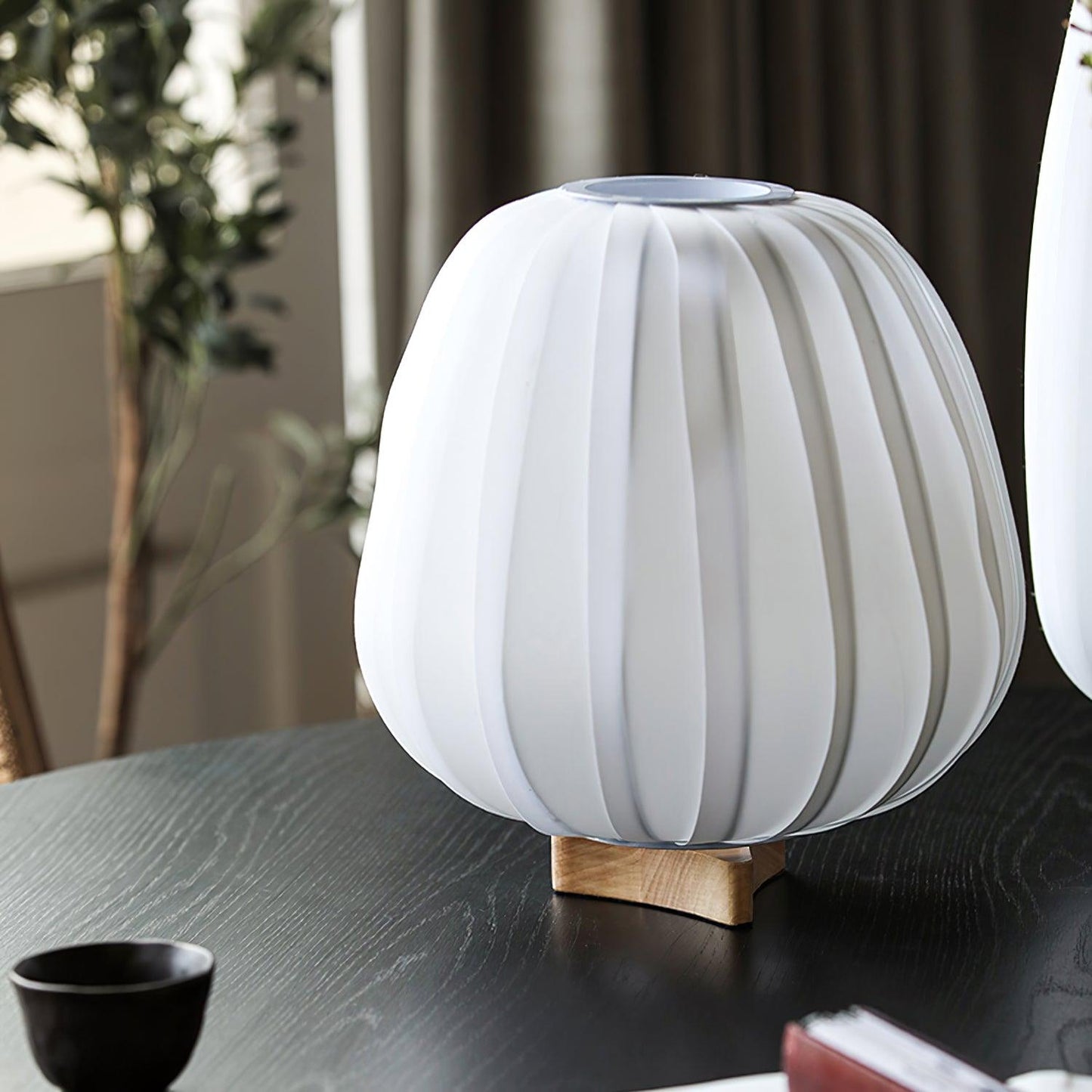 Fabric Minimalist Table Lamp