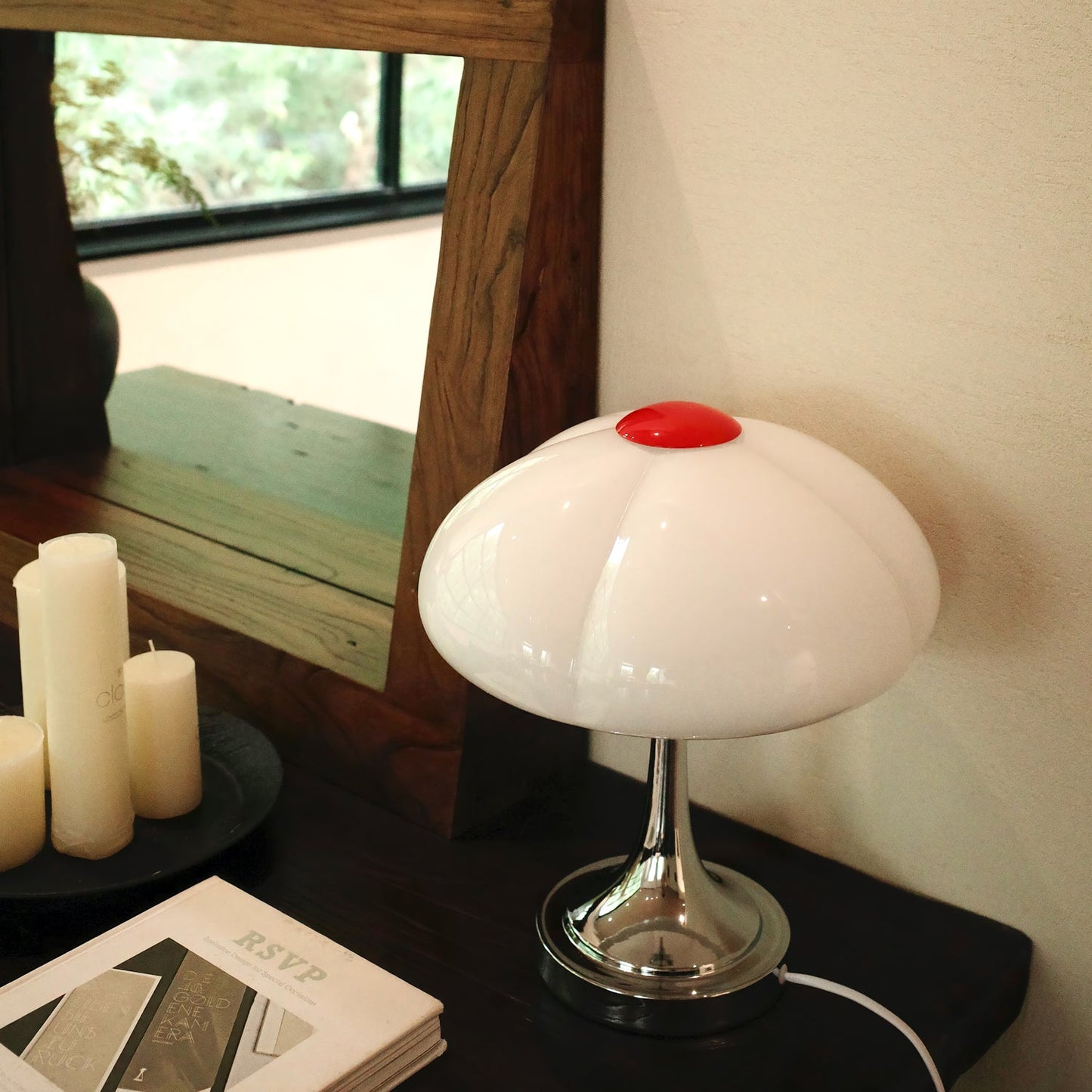 Flower Petal Table Lamp