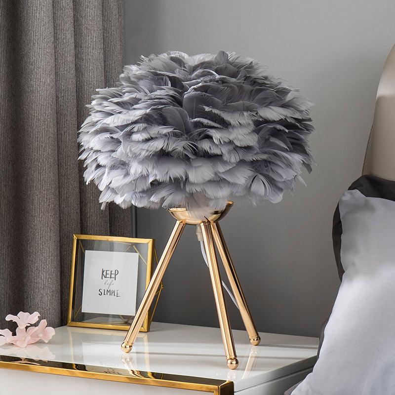 Goose Feather Table Lamp