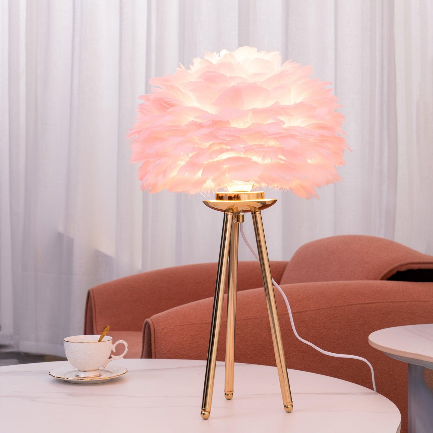 Goose Feather Table Lamp