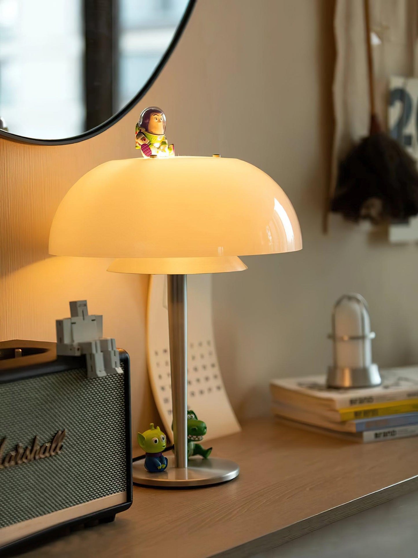 Wuzzini Table Lamp