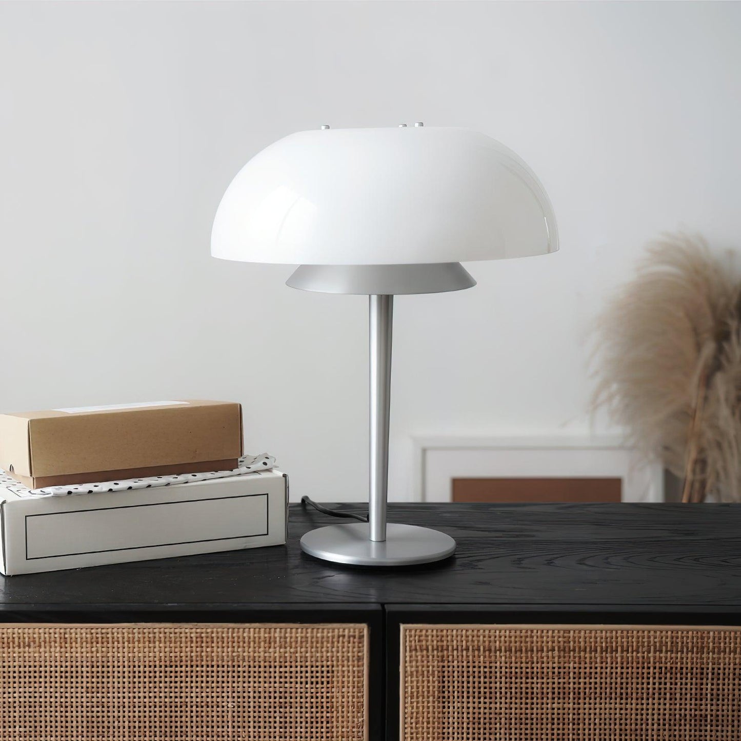 Wuzzini Table Lamp