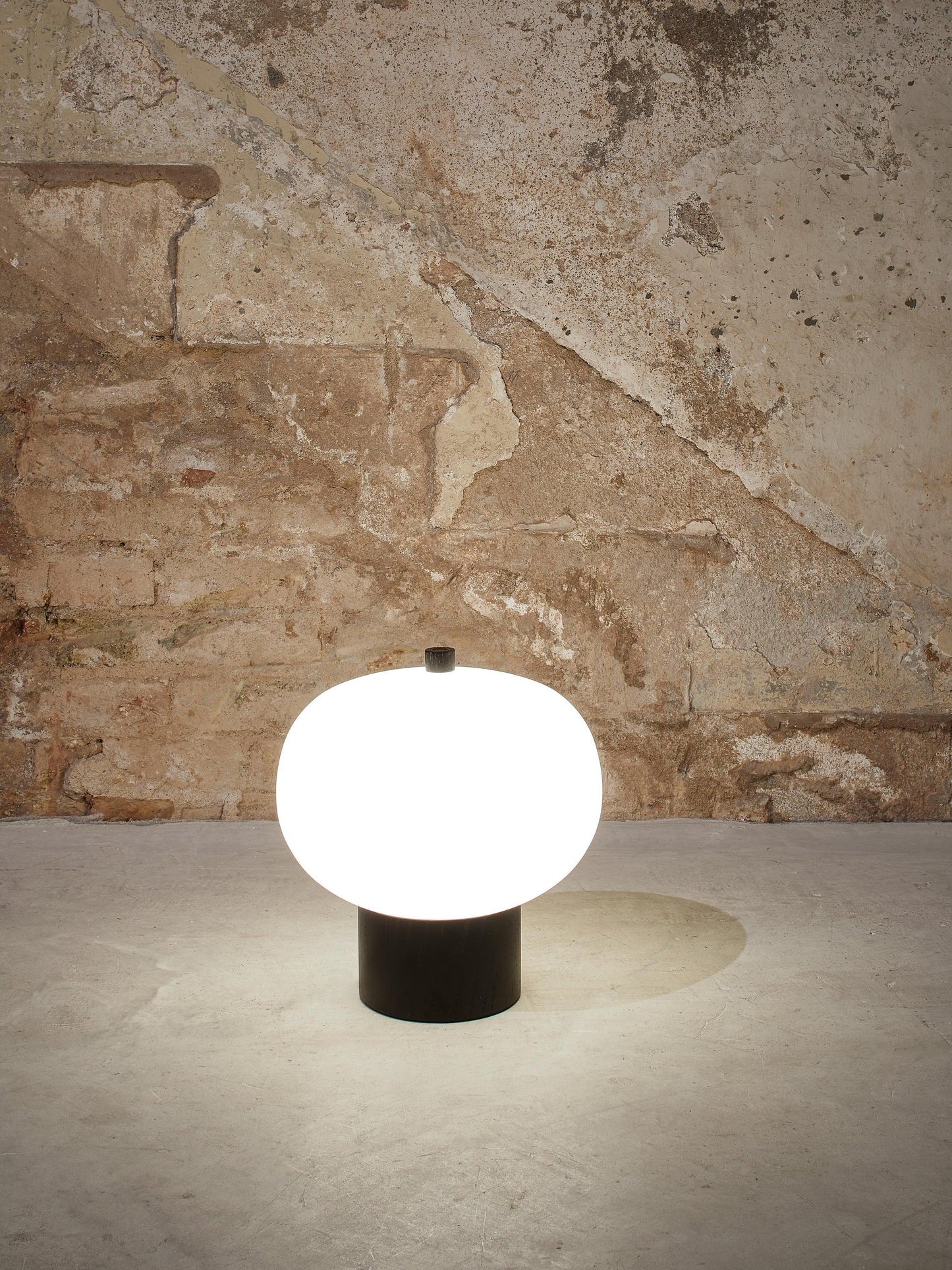 Ilargi Table Lamp