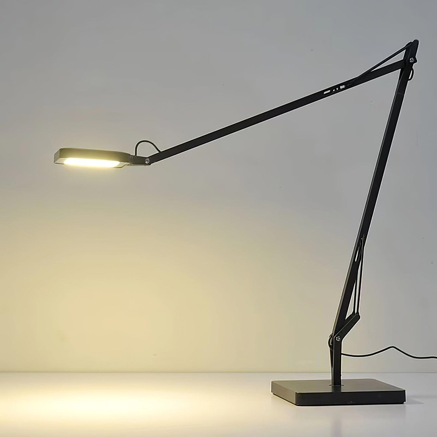 Edge Table Lamp