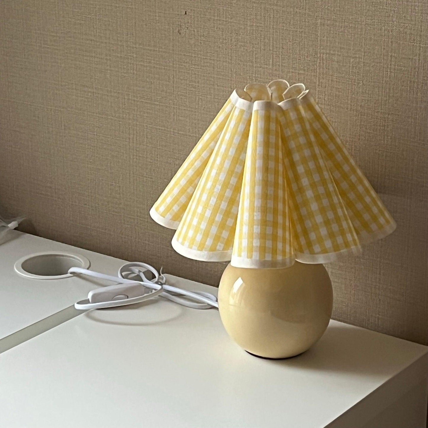 Kicsi Knife Pleat Table Lamp