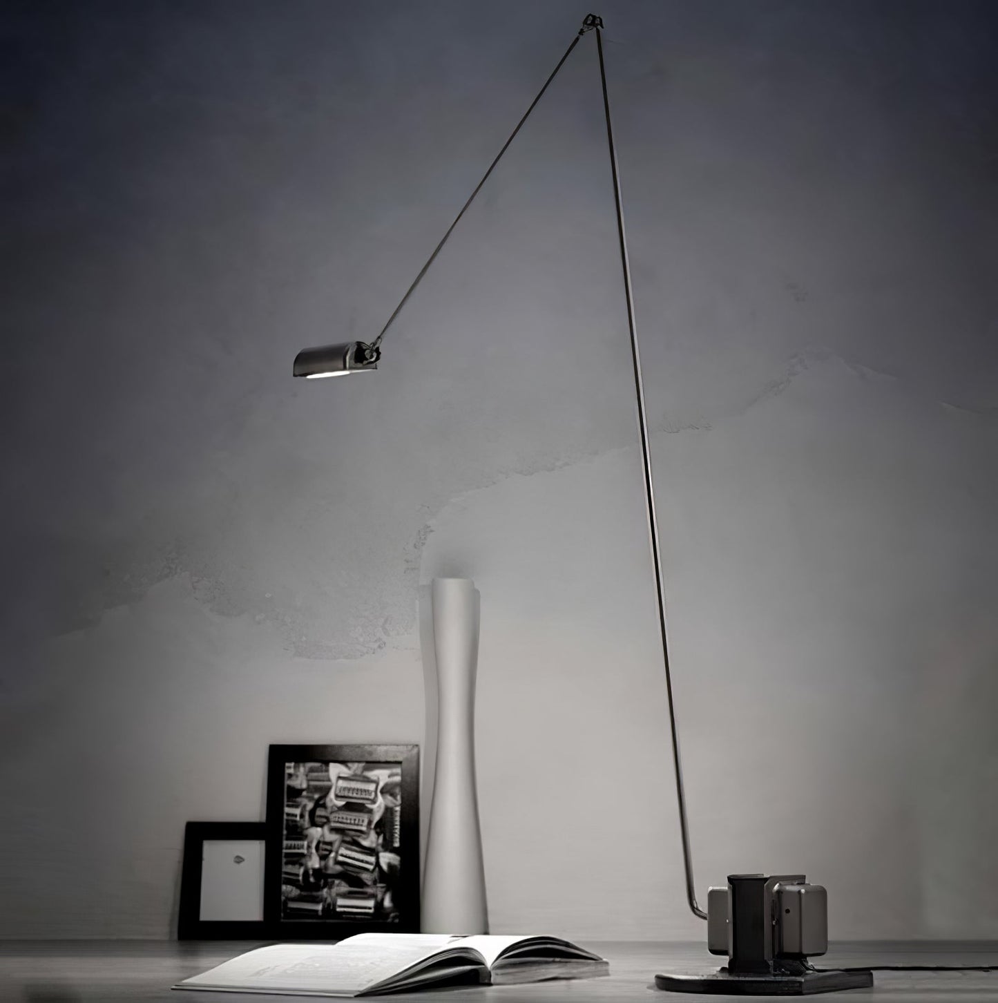 Daphines Table Lamp