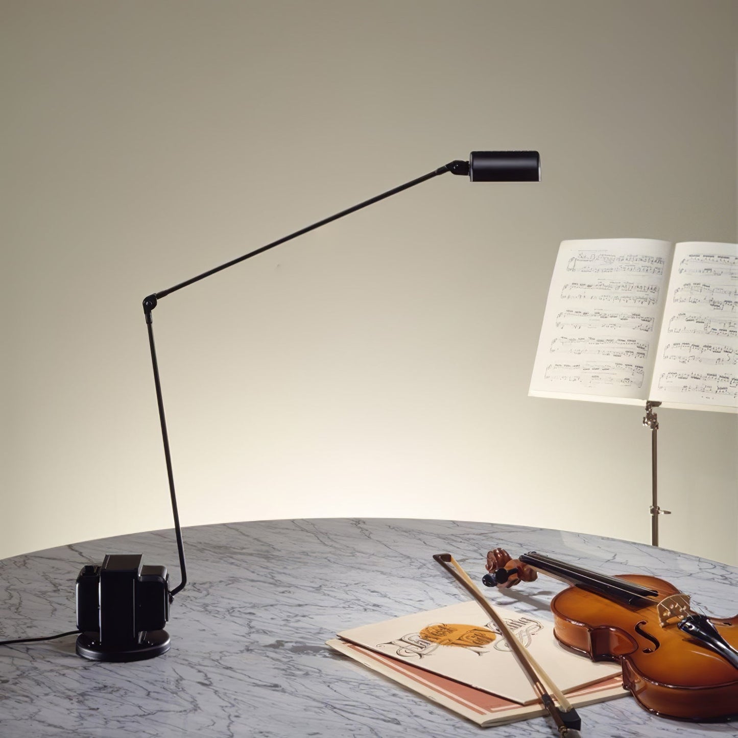 Daphines Table Lamp