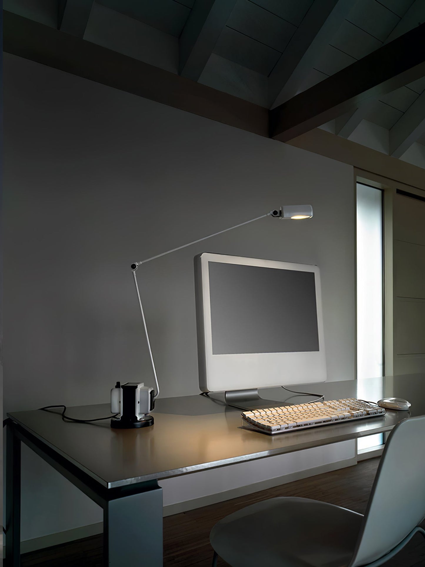 Daphines Table Lamp