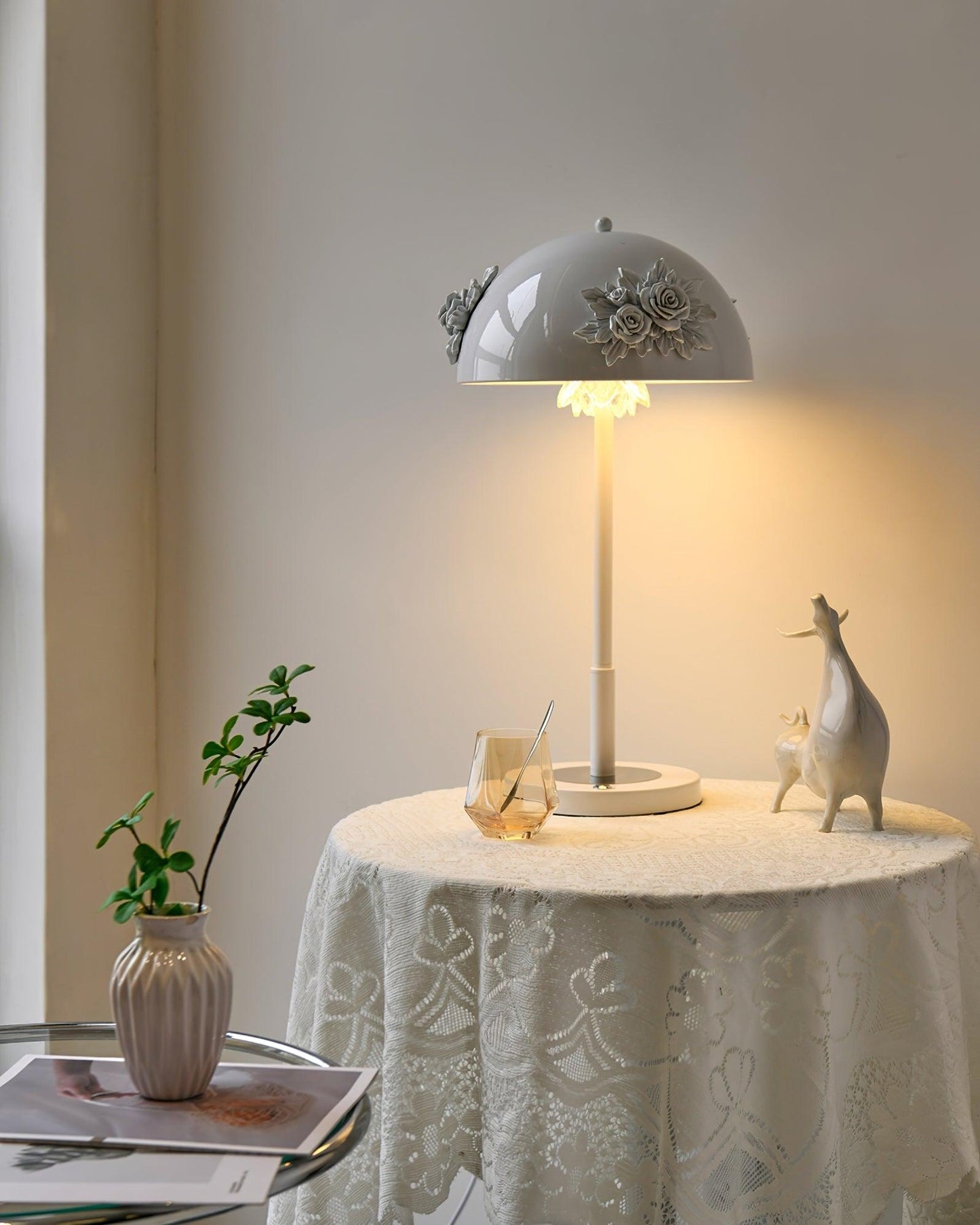 Meni Table Built-in Battery Lamp