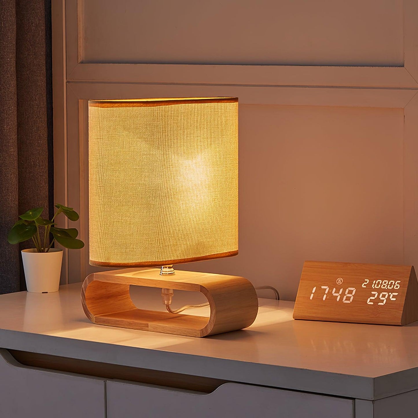 Moti Wood Table Lamp