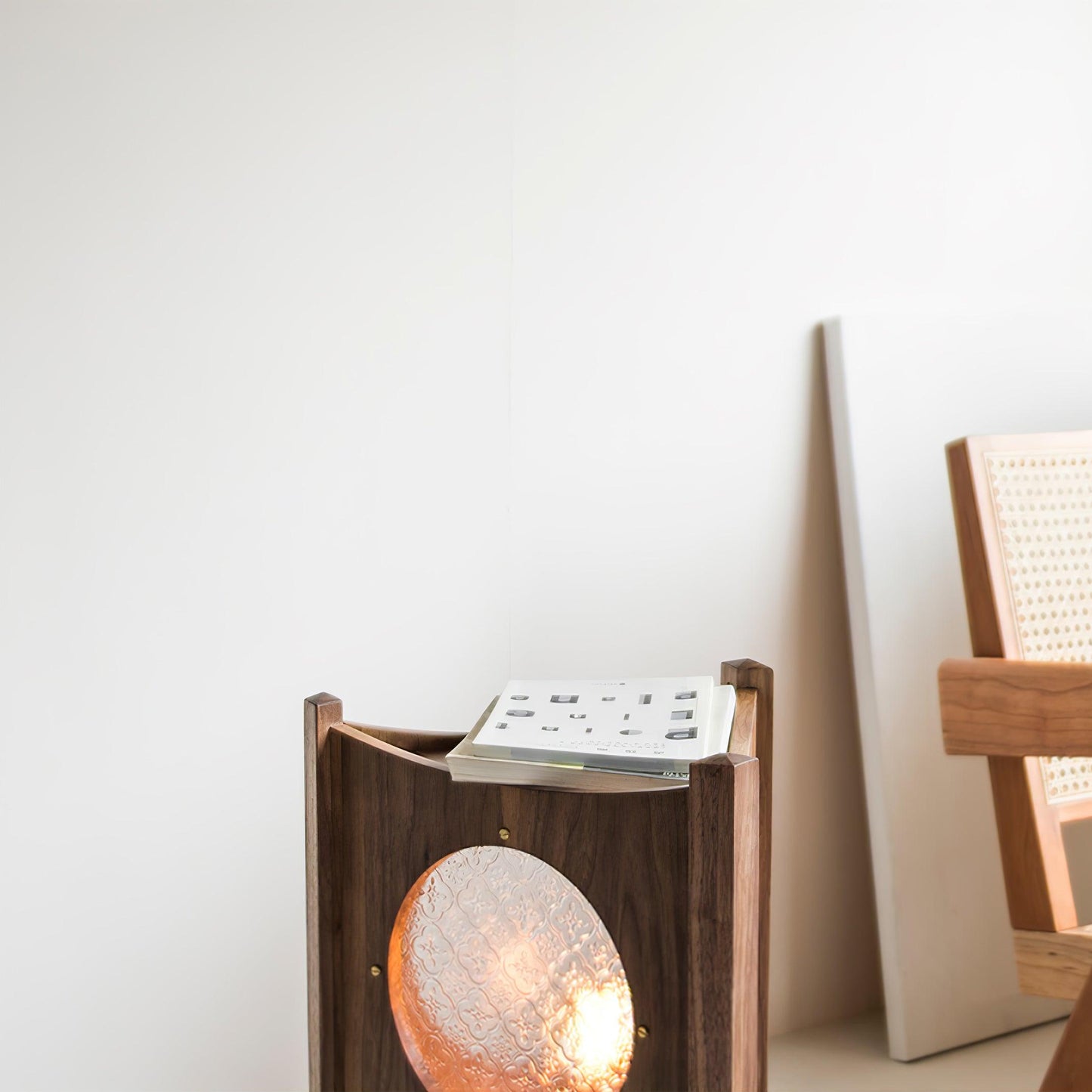 Orbis Mobile Table Lamp