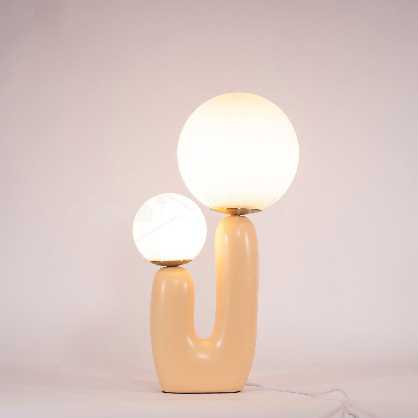 Oo Smooth Table Lamp