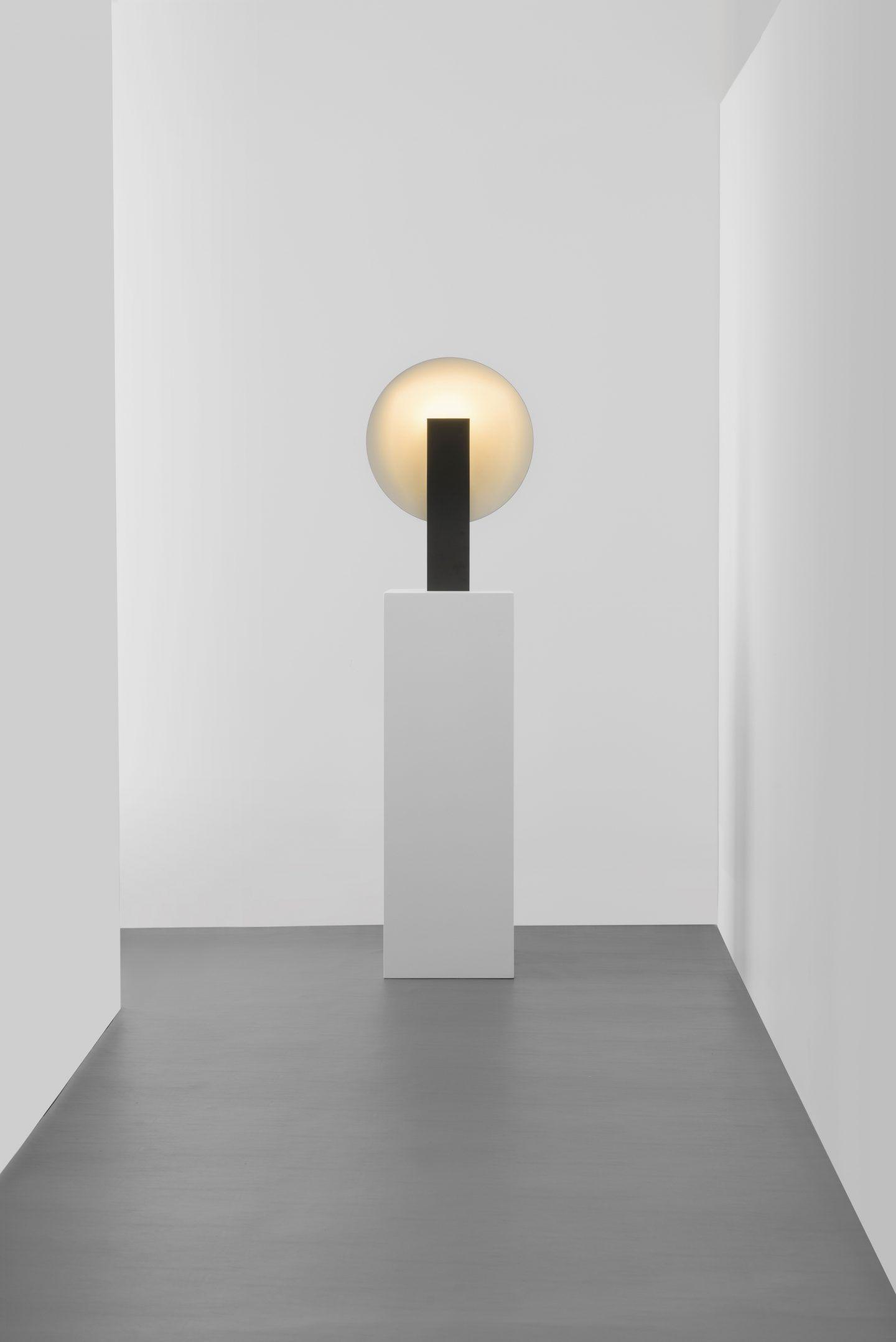 Orbe Table Lamp