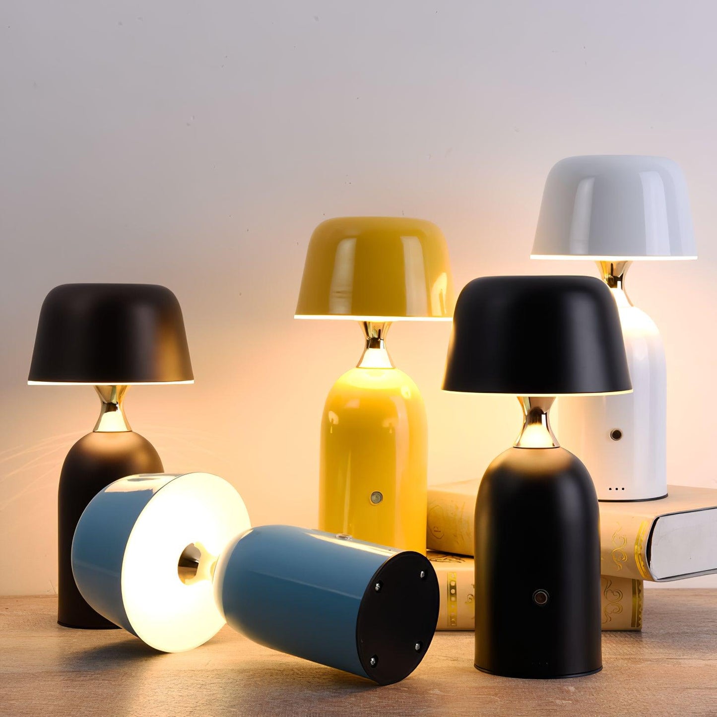 Ouliope Built-in Battery Table Lamp