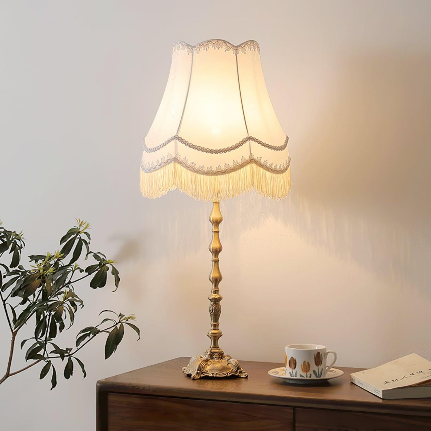 Pantalla Table Lamp