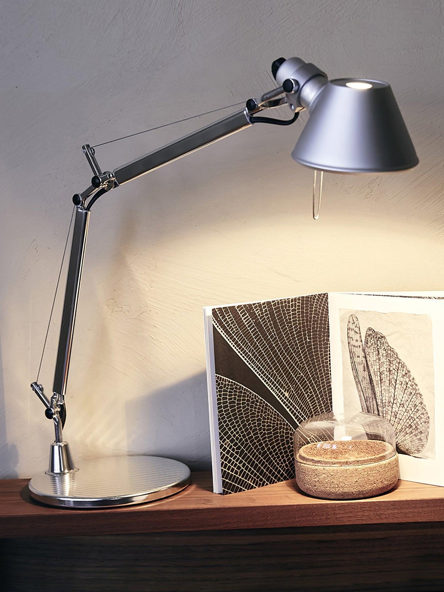 Parete Table Lamp