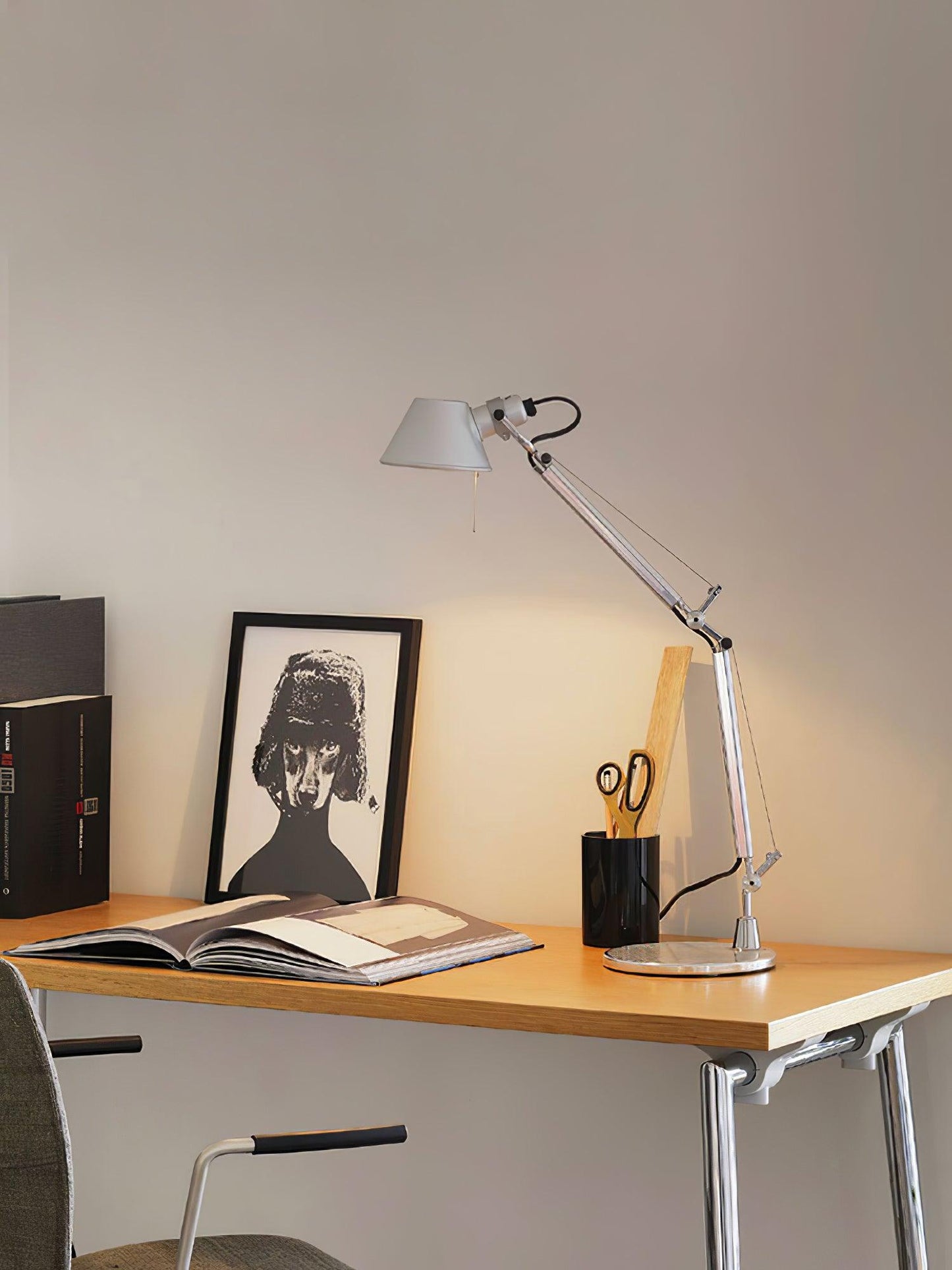 Parete Table Lamp