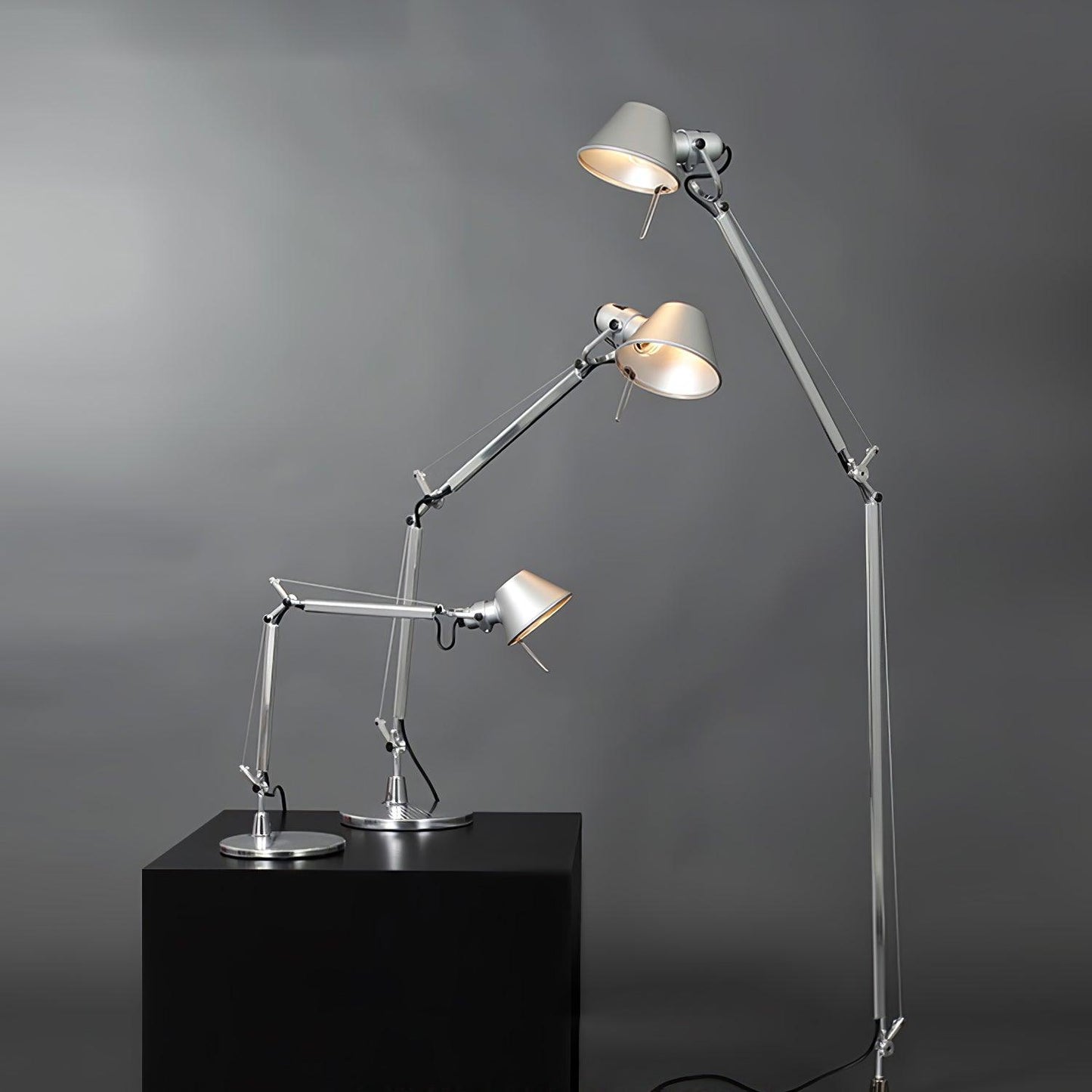 Parete Table Lamp