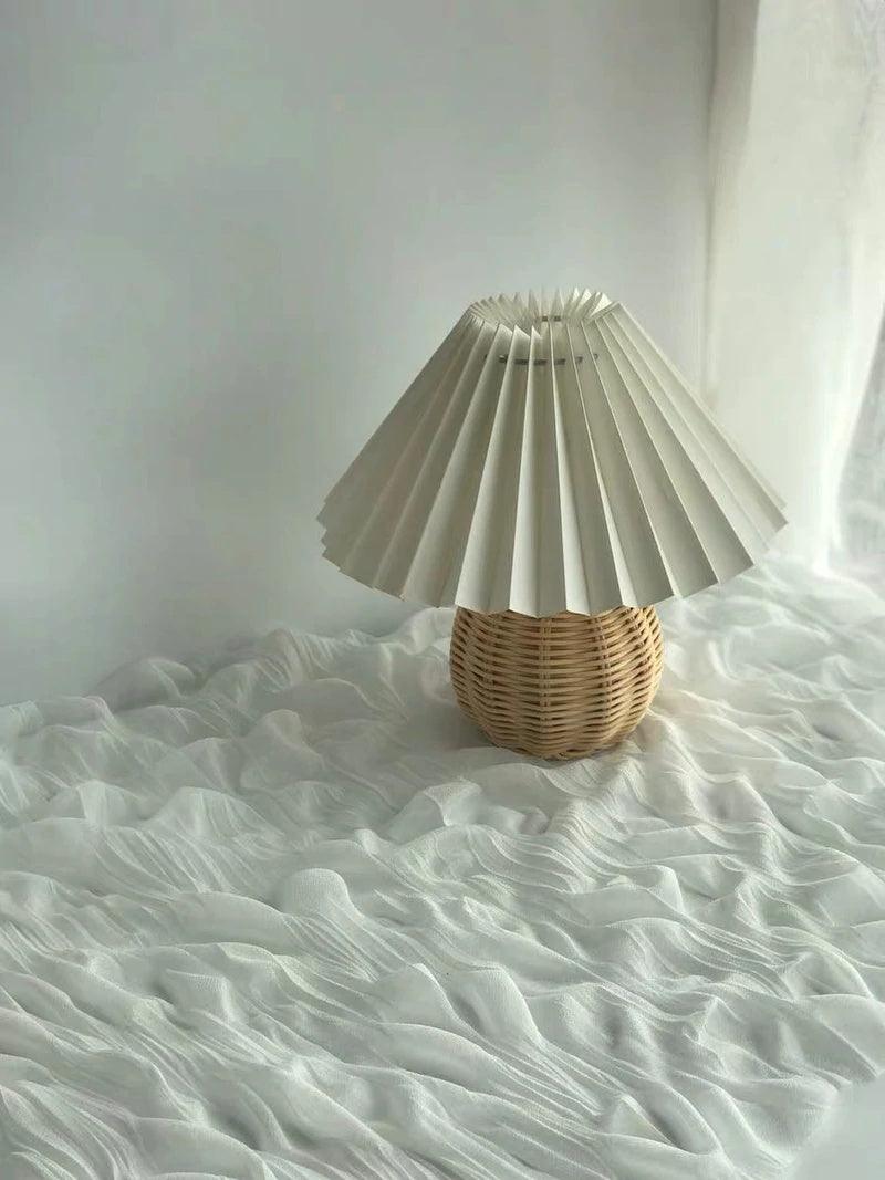 Rattan Pleated Built-in Battery Table lamp