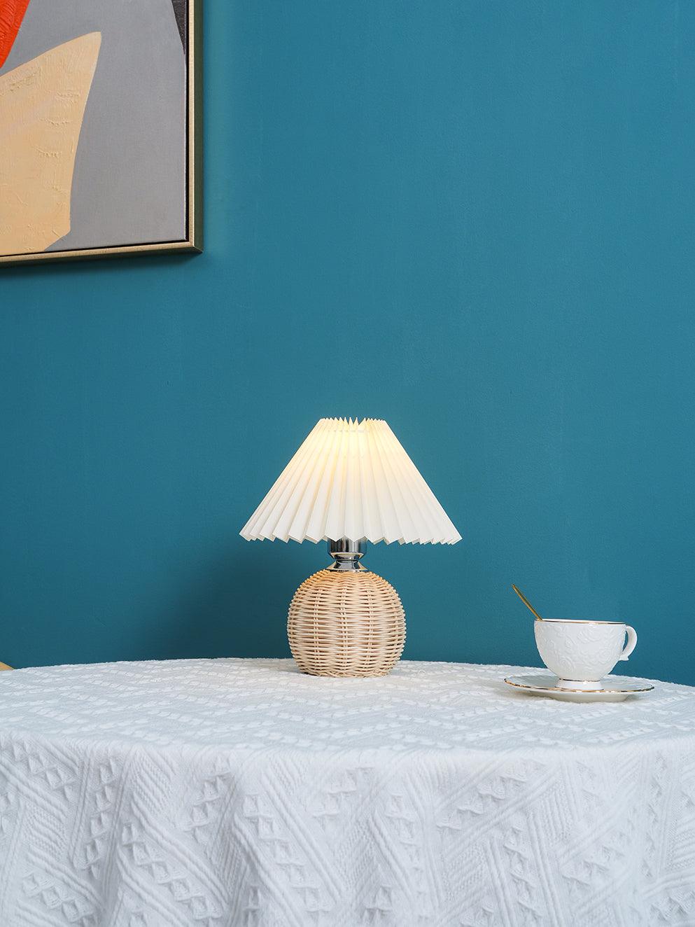 Rattan Pleated Built-in Battery Table lamp