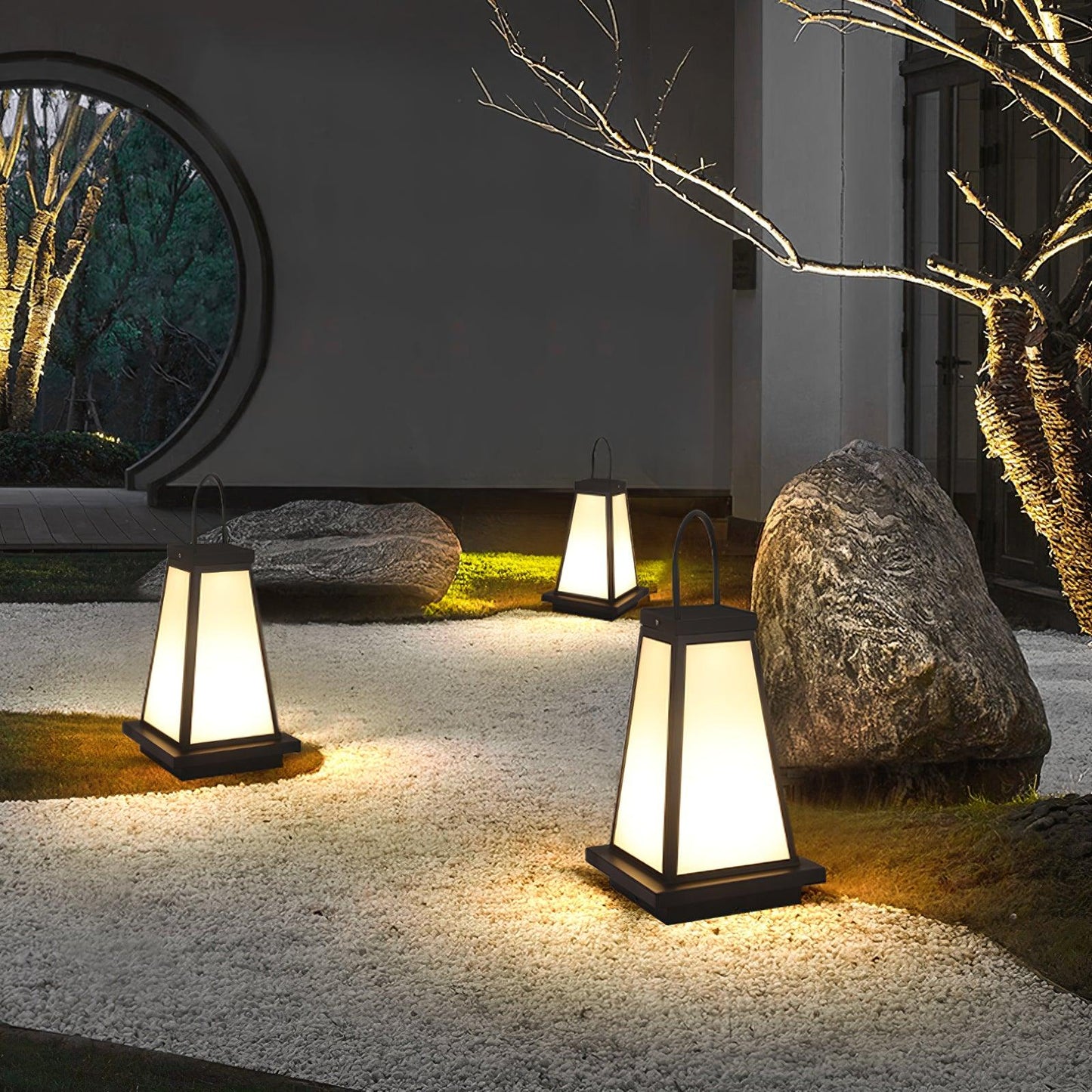 Roam Lantern Garden Lamp