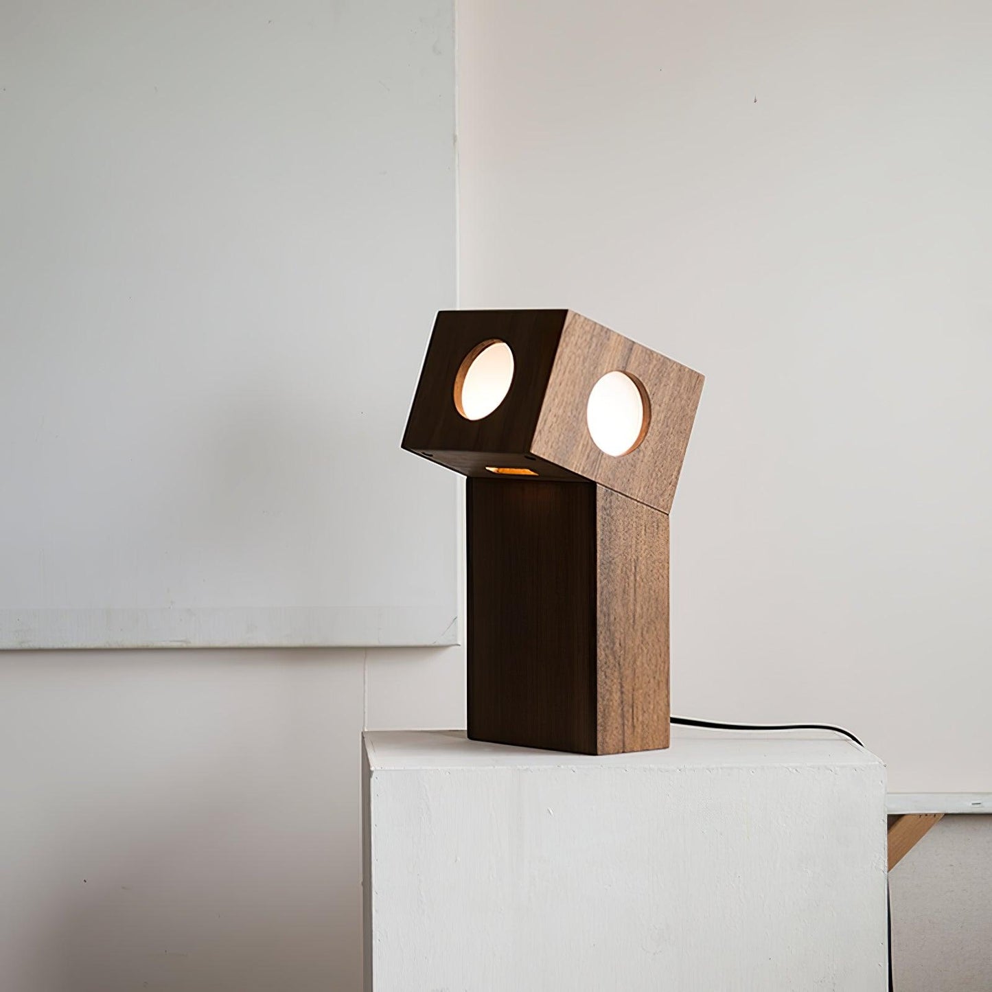 Robort Table Lamp