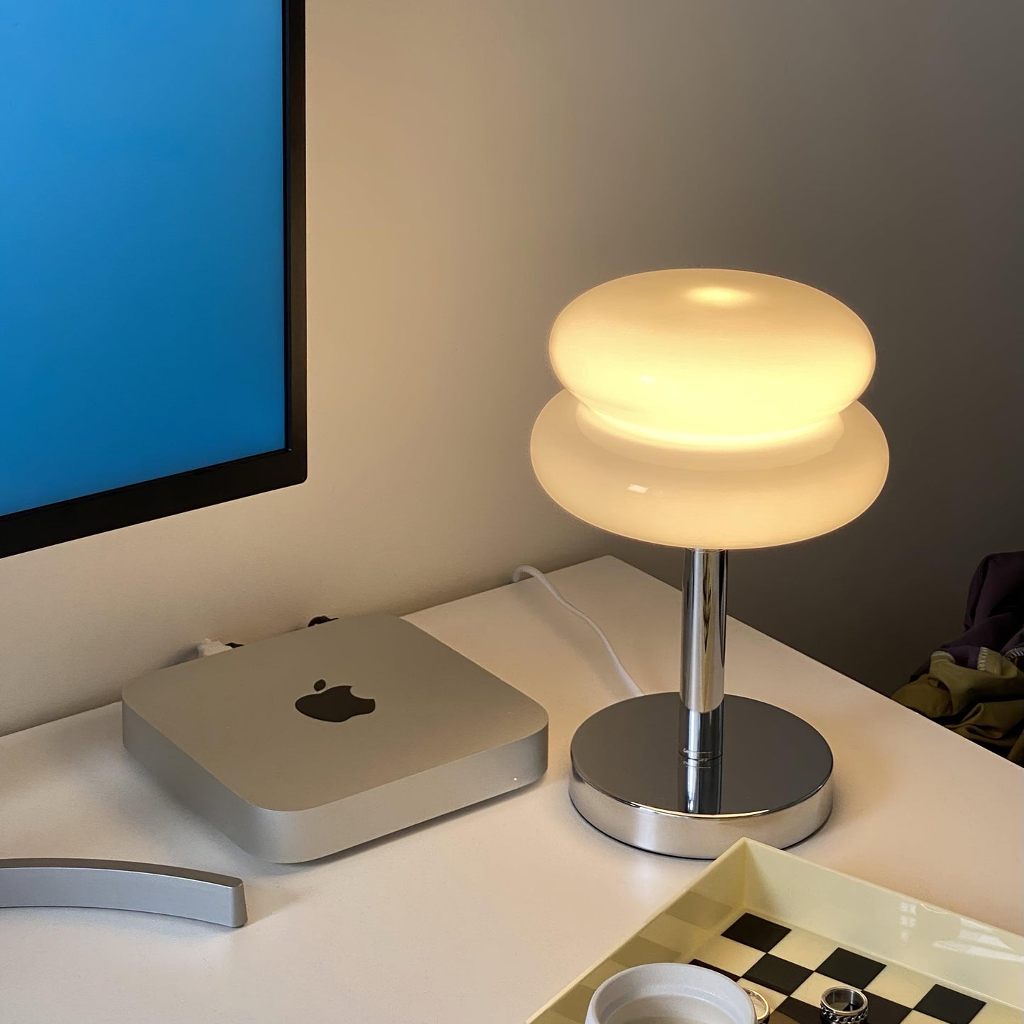 Saturn Glide Glass Table Lamp