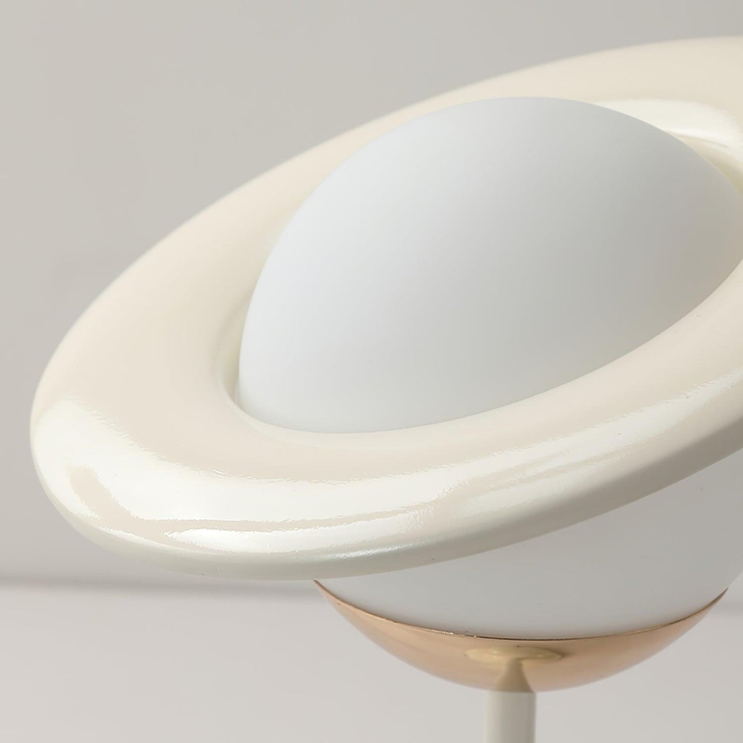 Saturn Planet Table Lamp