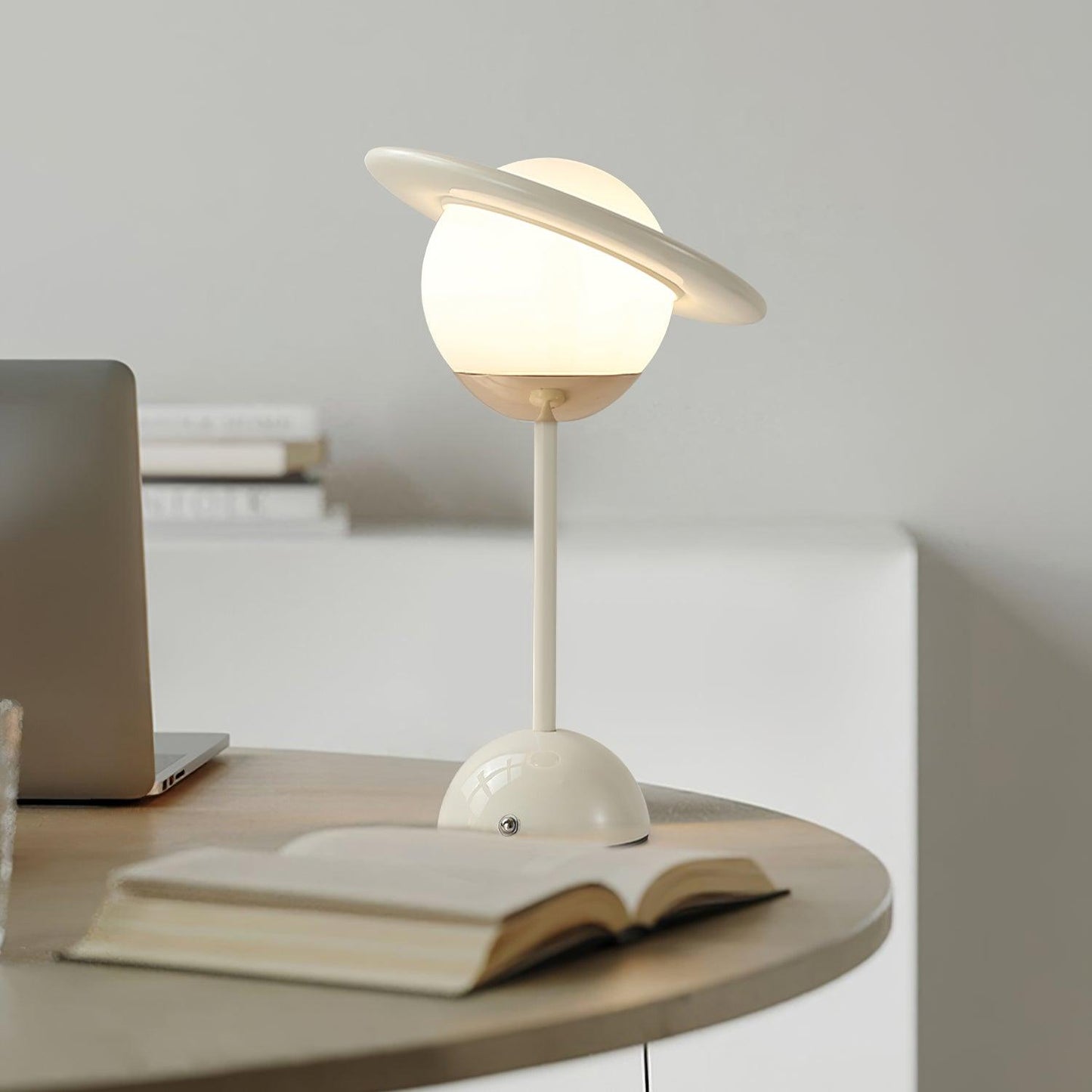 Saturn Planet Table Lamp