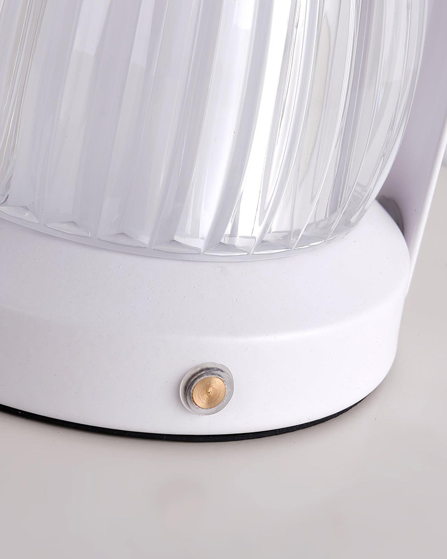 Seine Built-in Battery Table Lamp