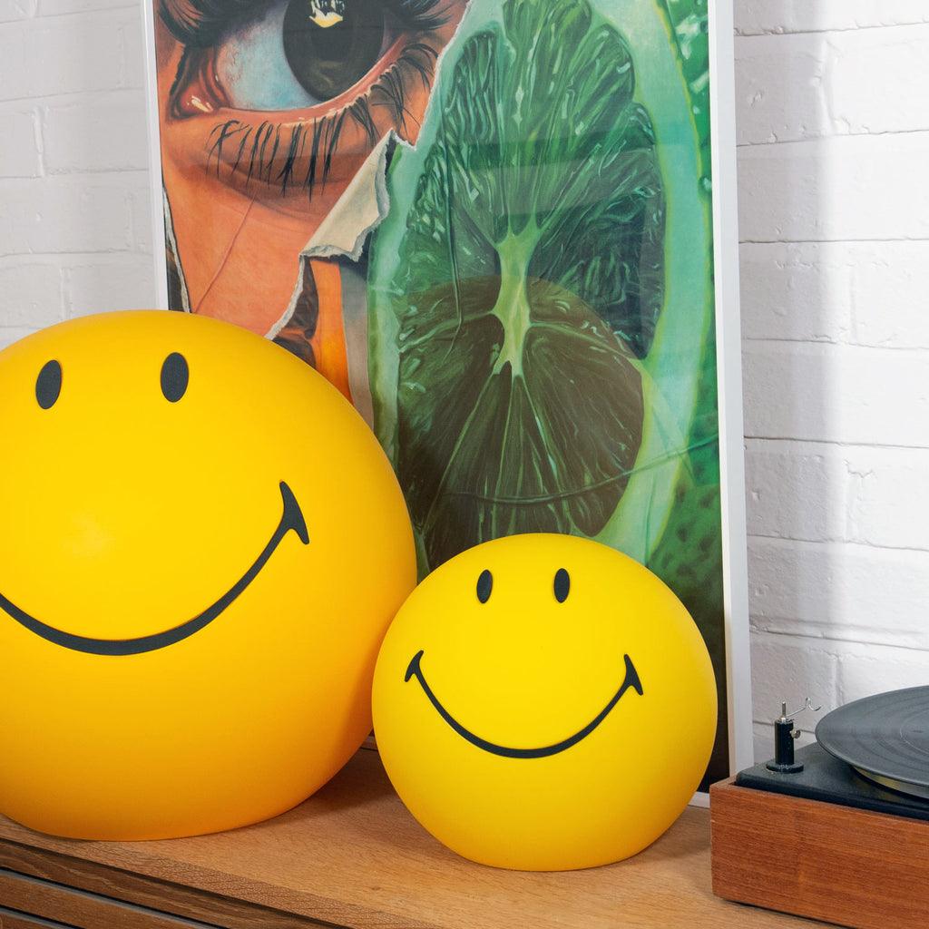 Smiling Table Lamp