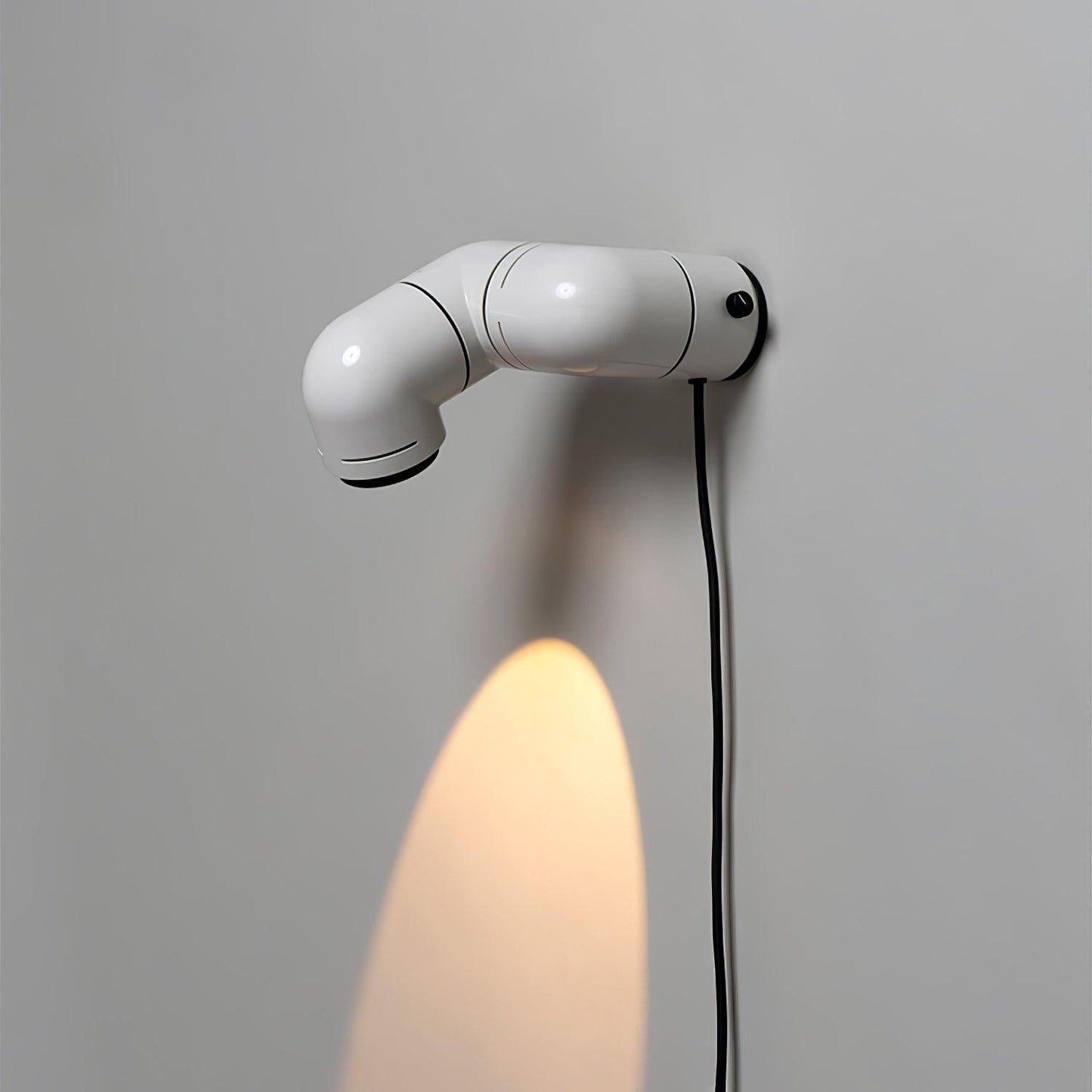 Tatu Table Lamp