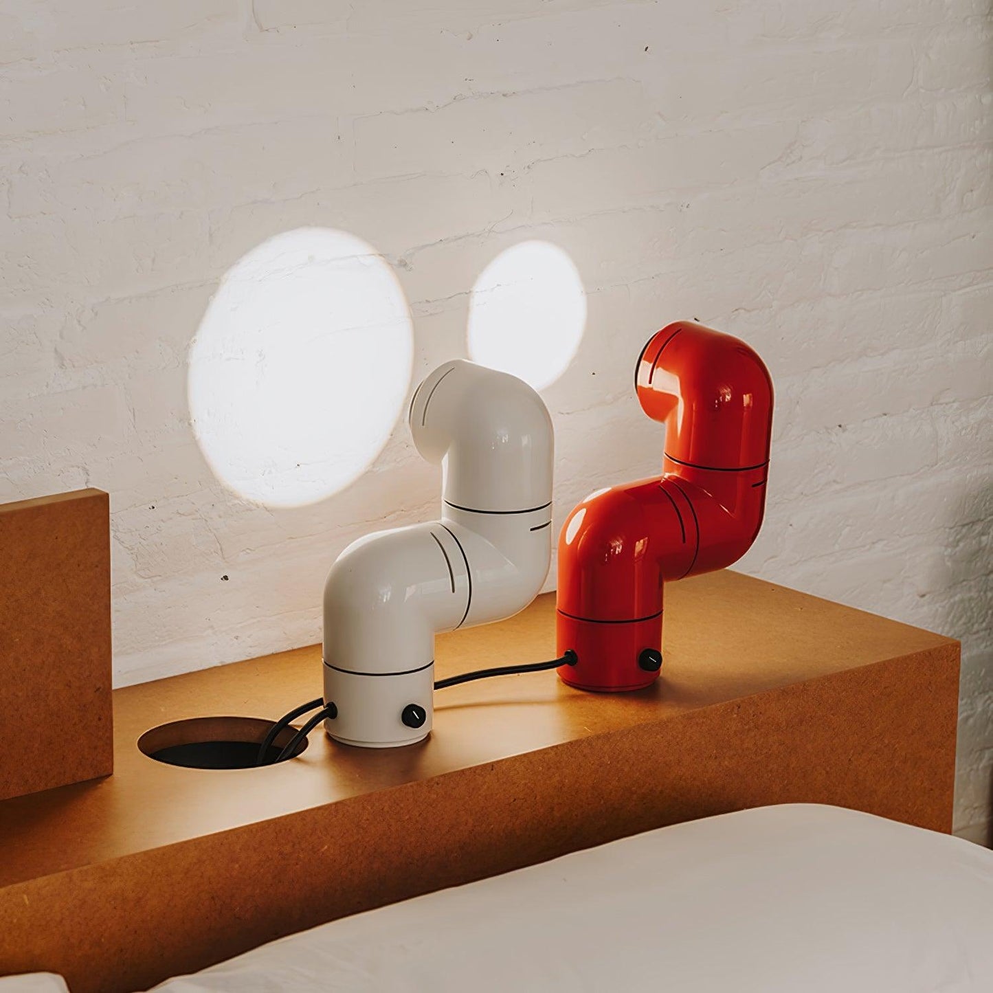 Tatu Table Lamp