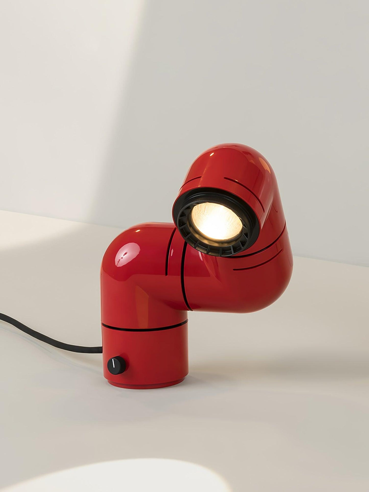 Tatu Table Lamp