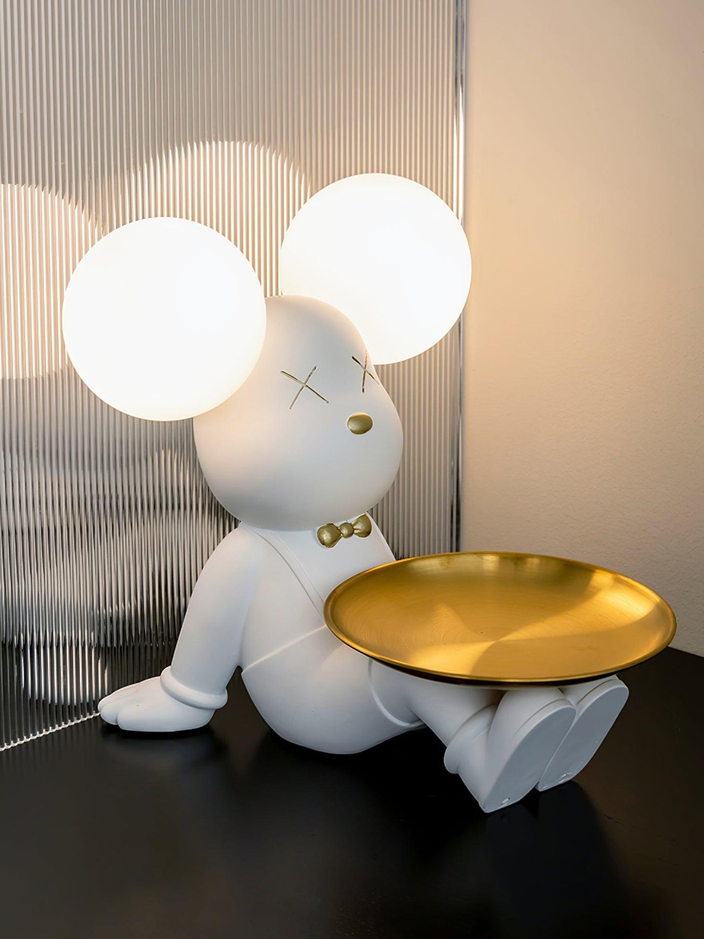 Violent Bear Tray Desk Lamp