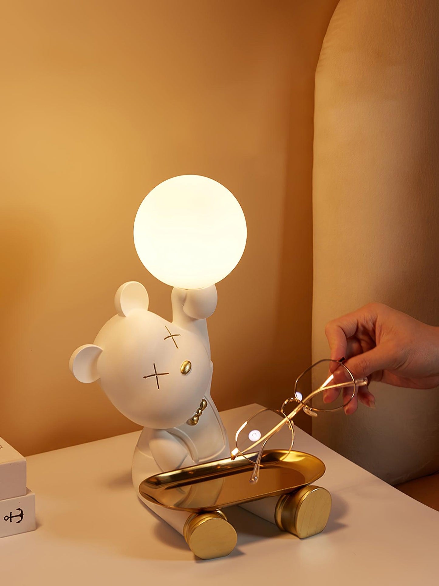 Violent Bear Tray Desk Lamp