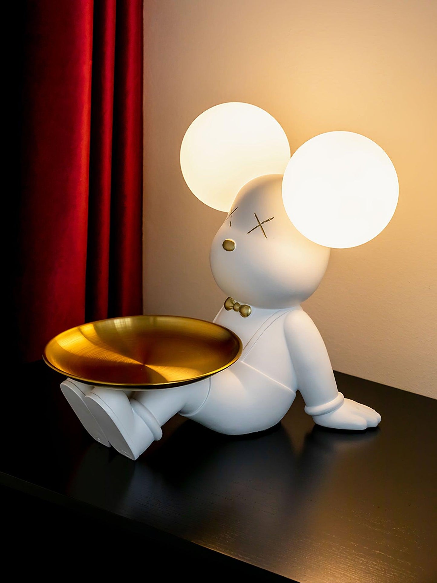 Violent Bear Tray Desk Lamp