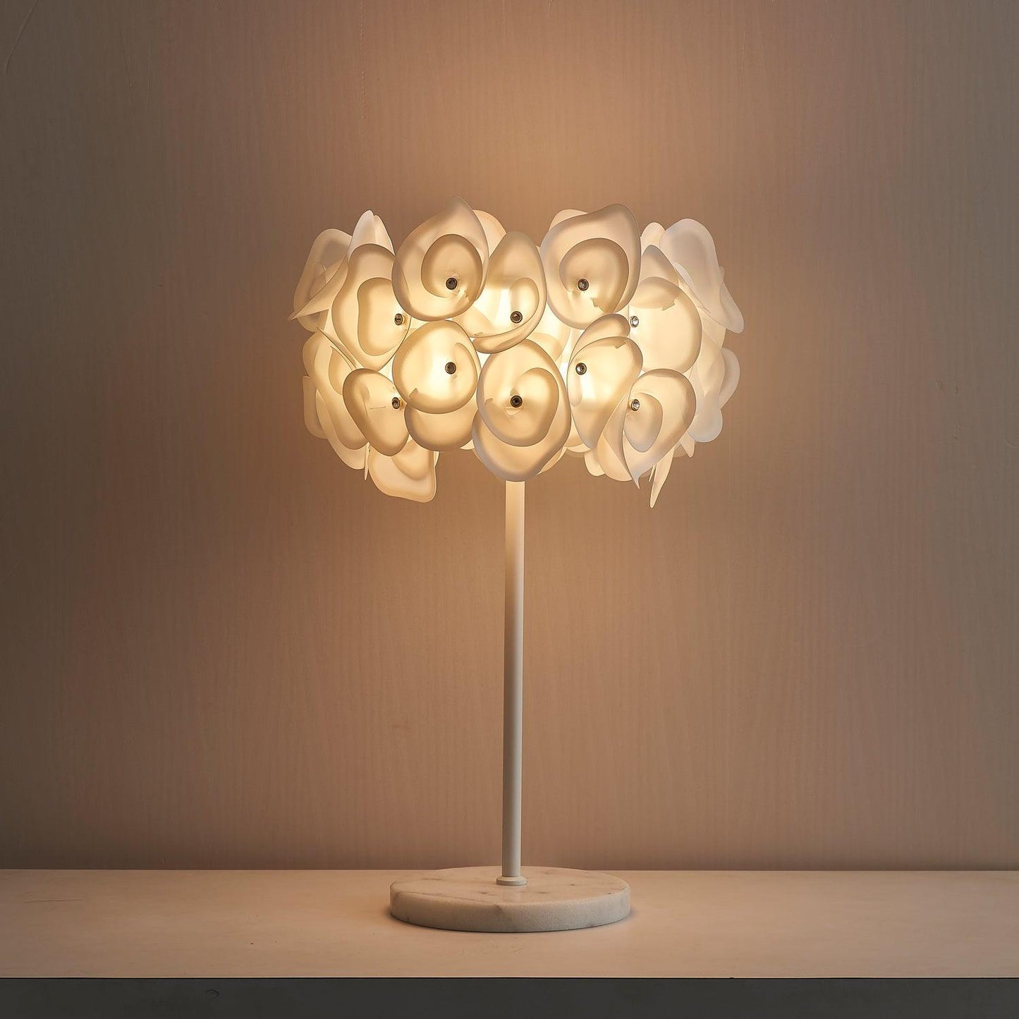 White Hydrangea Table Lamp