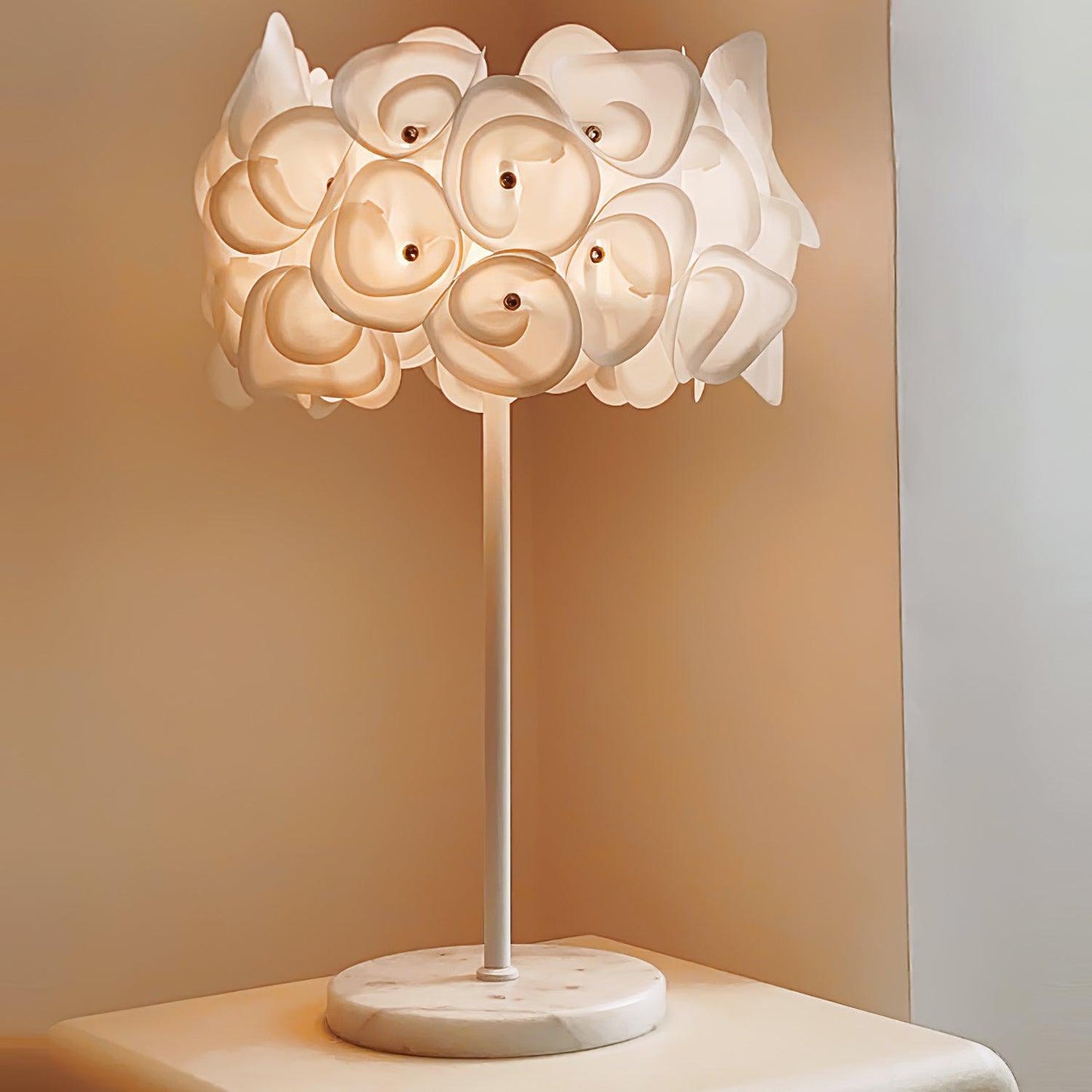 White Hydrangea Table Lamp