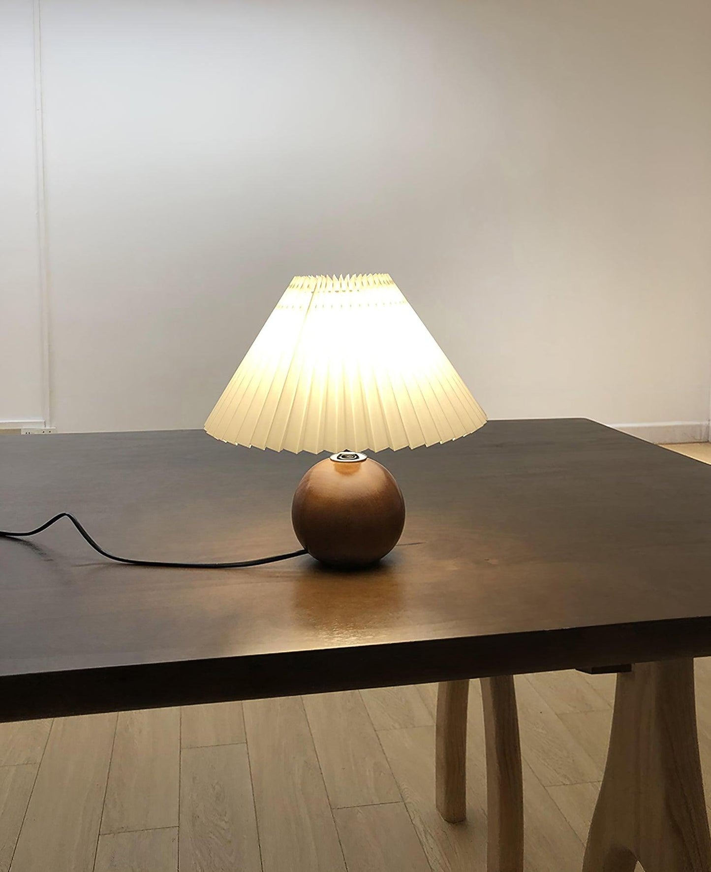 Wooden Pleated Table Lamp